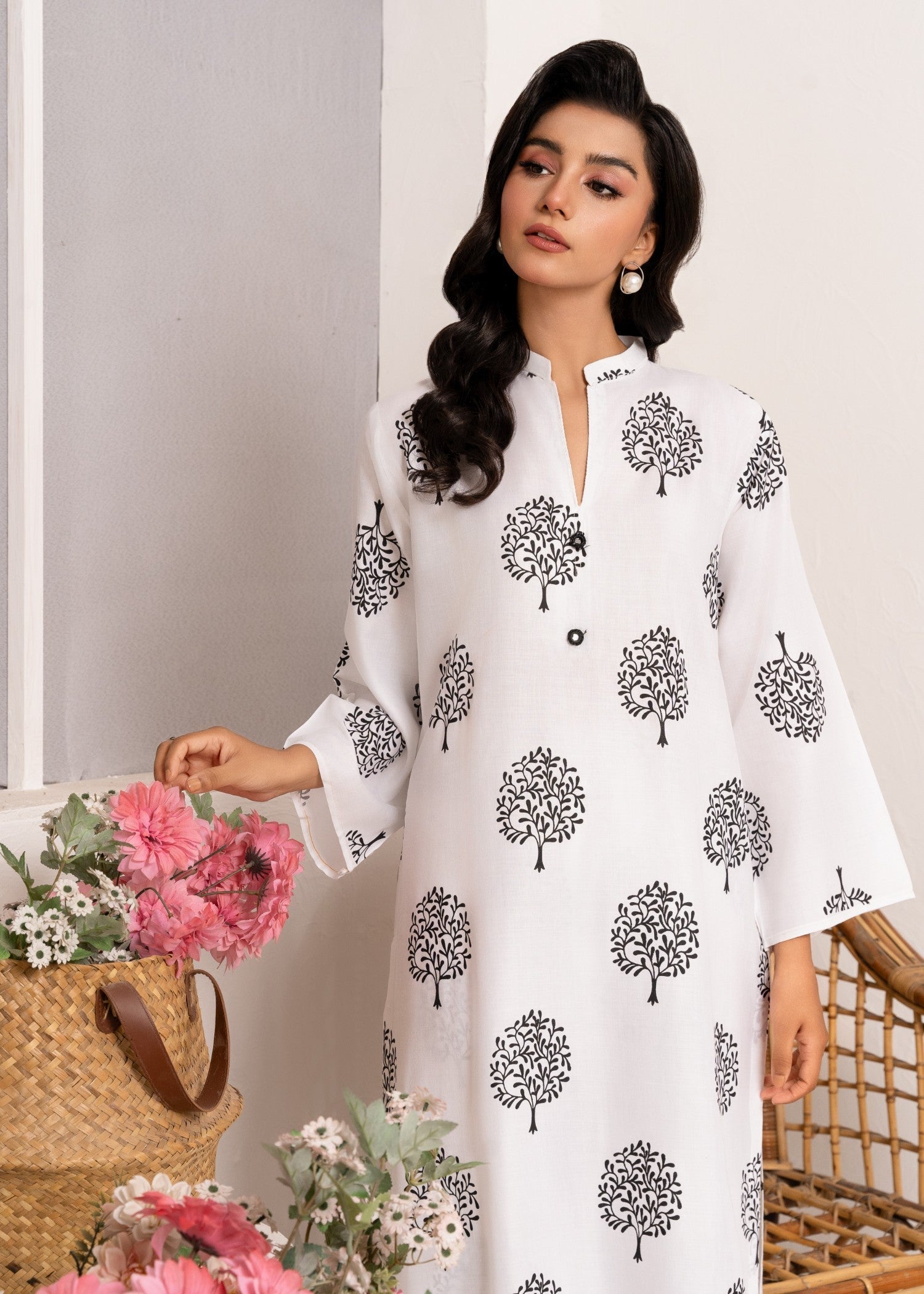 Chaudhary Arts Tree White Women 2pcs
