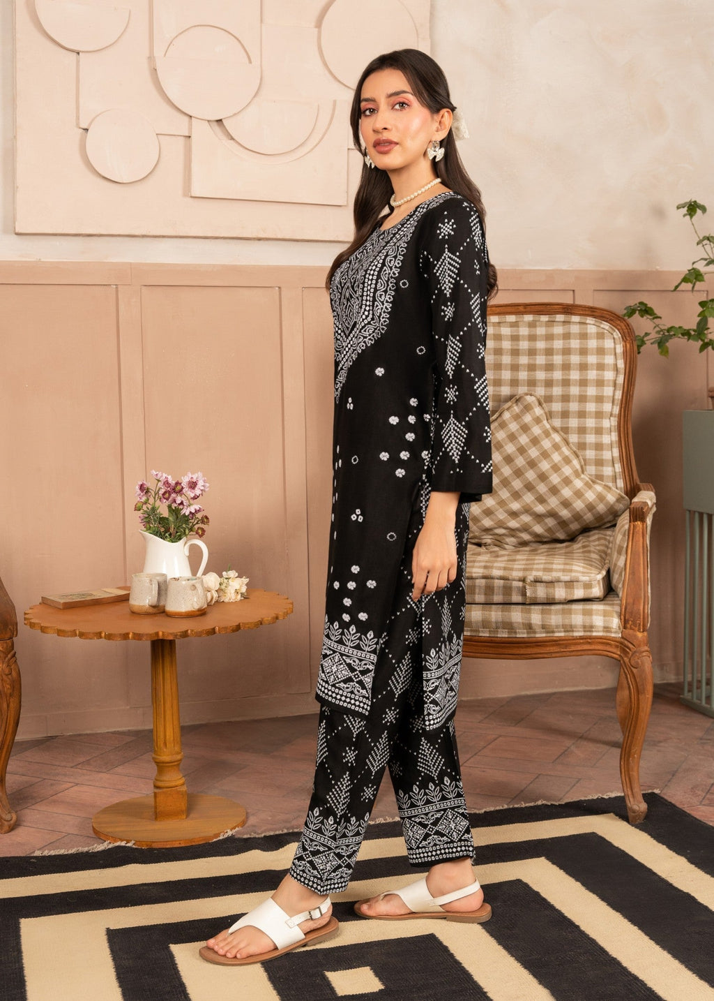 Chaudhary Arts N Chunri Printed black Women 2pcs