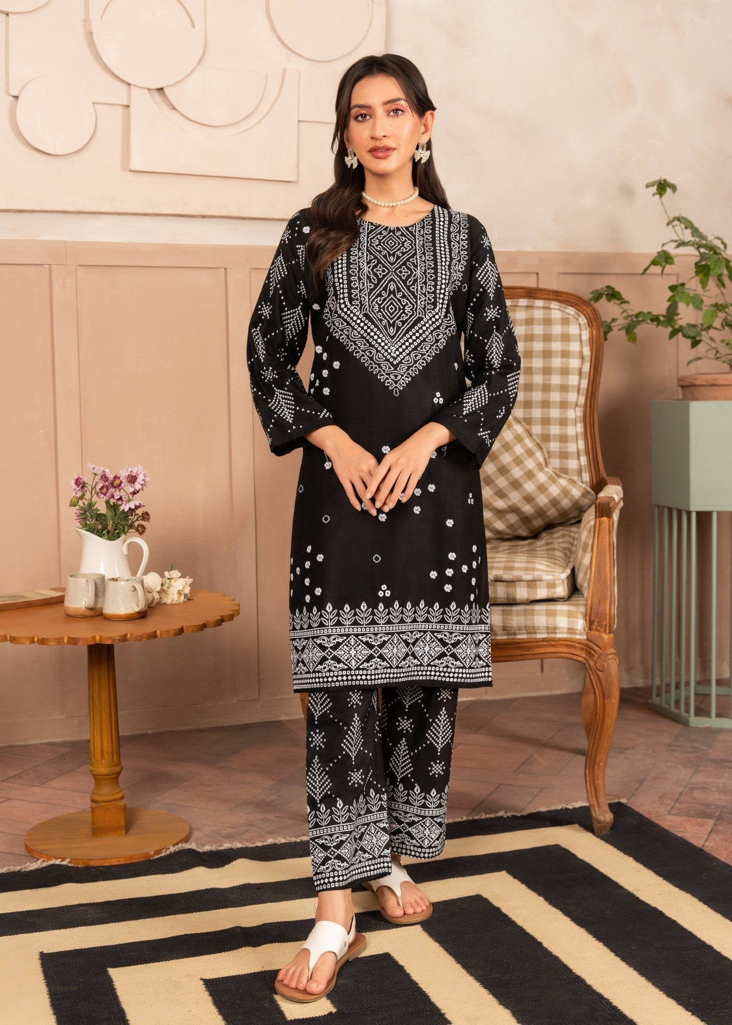 Chaudhary Arts N Chunri Printed black Women 2pcs