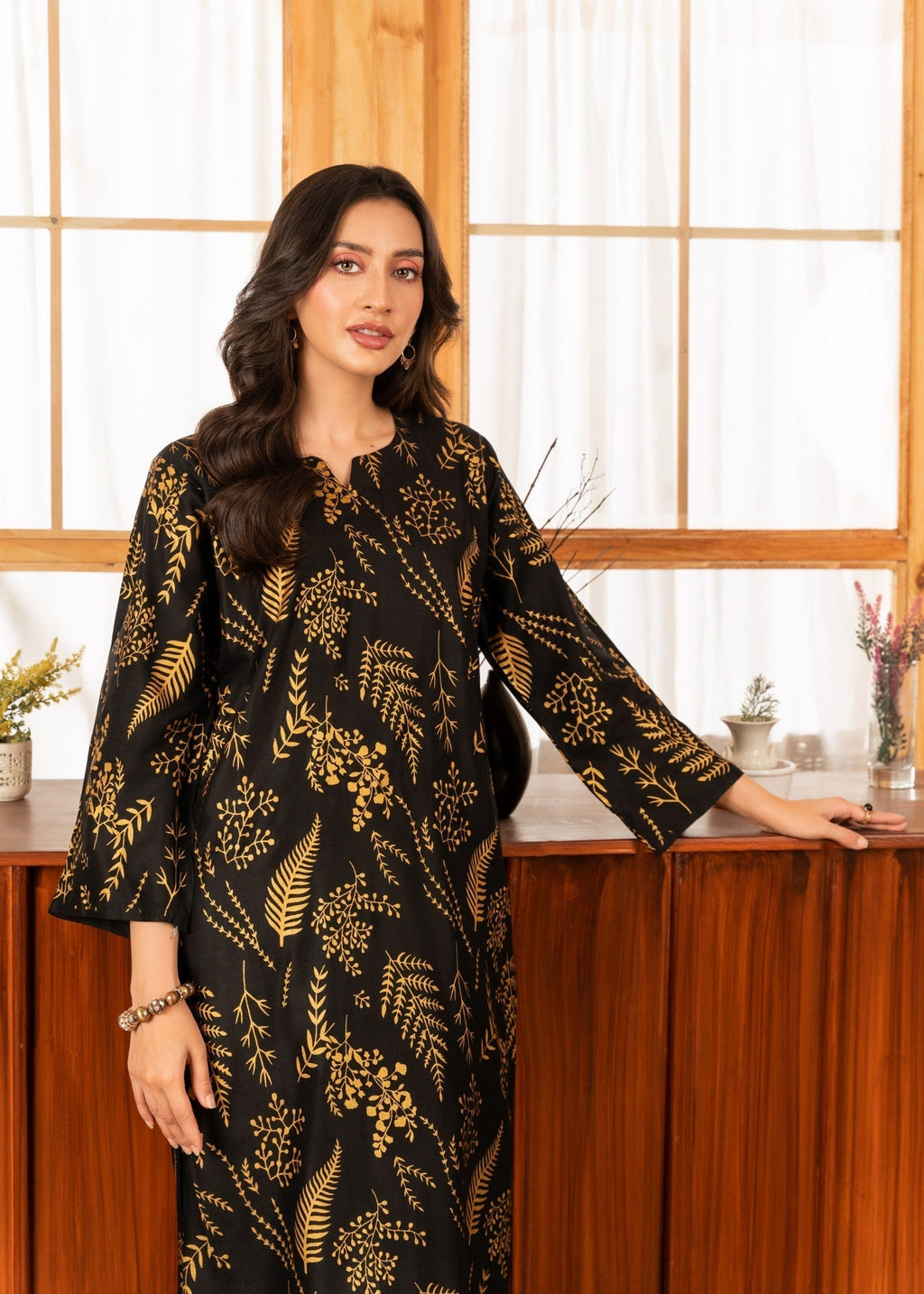 Chaudhary Arts Leave (Black) Women 2pcs