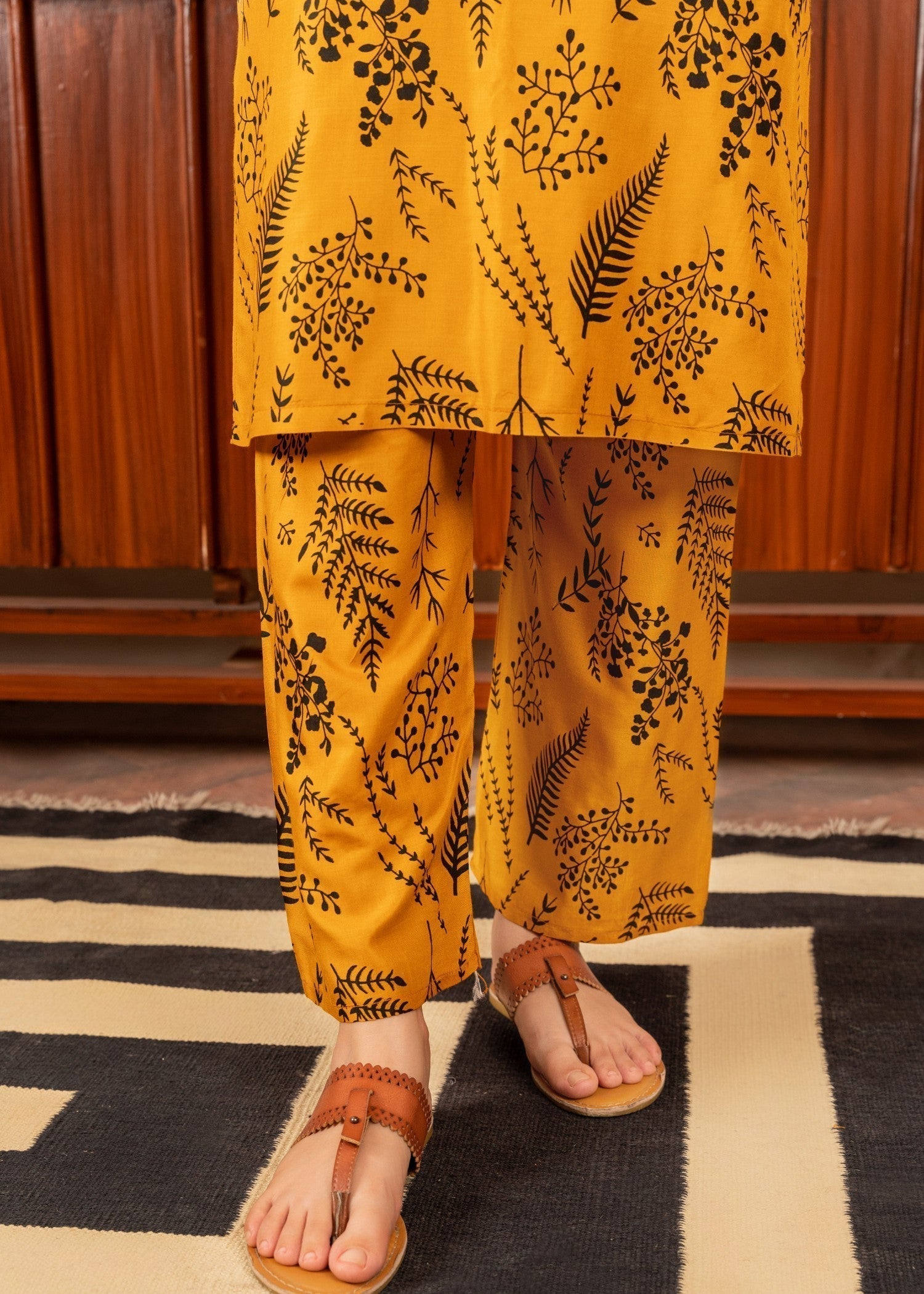 Chaudhary Arts Leave printed mustard Women 2pcs