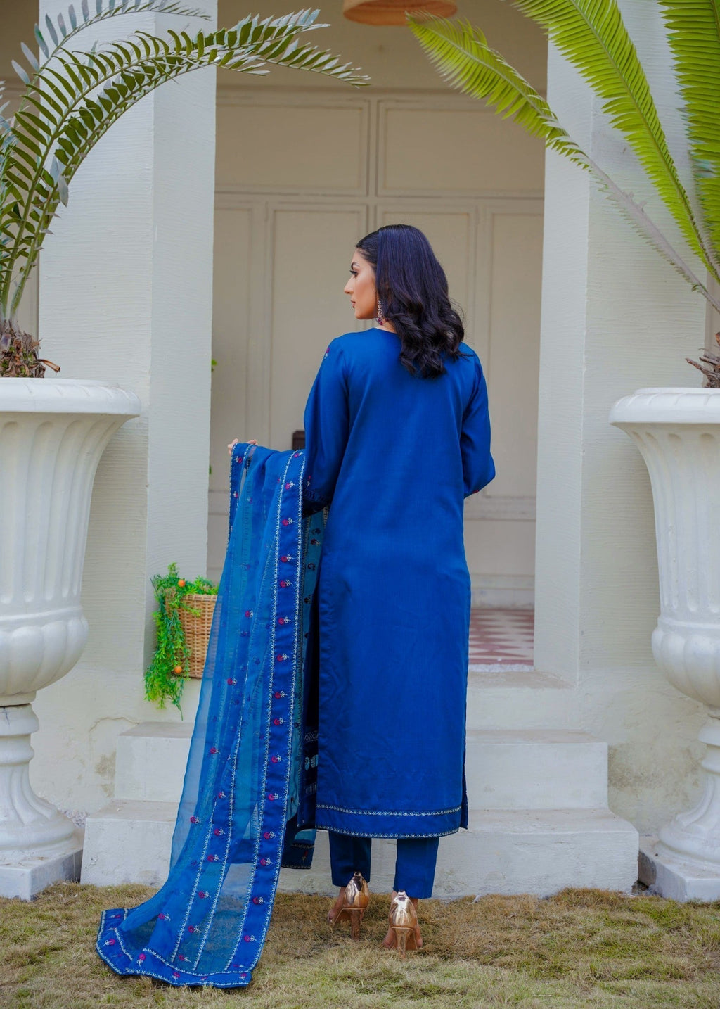 Thread & Weave By Zeplar Viscose Luxe Pret 107 Kurta Set Women 3pcs