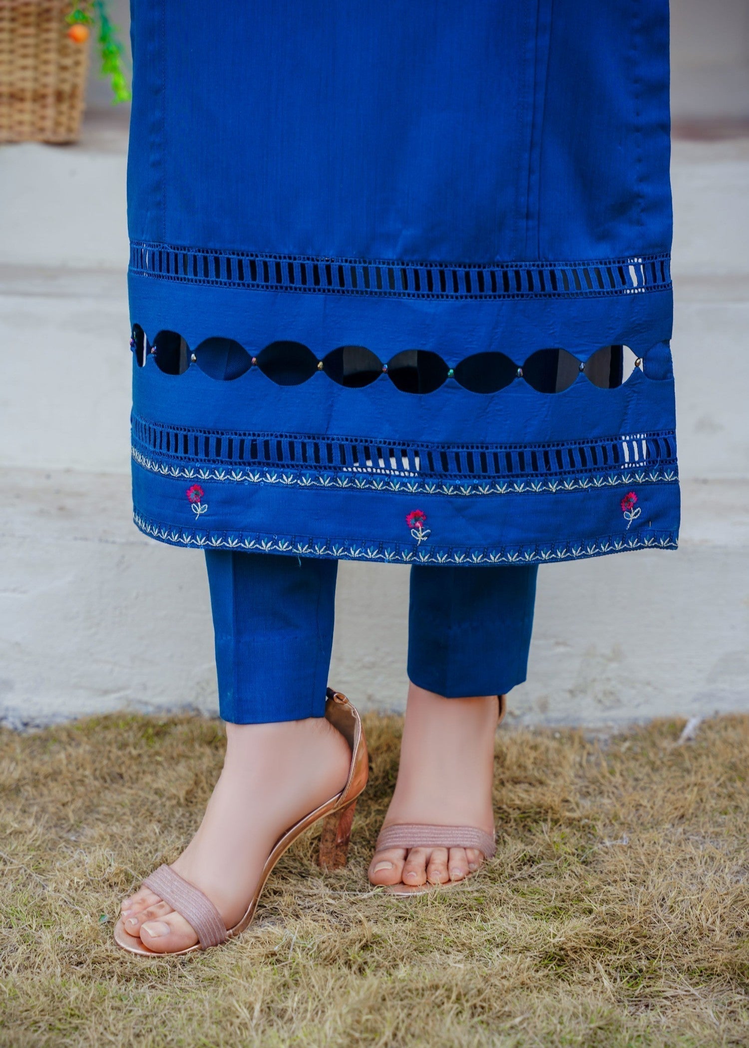 Thread & Weave By Zeplar Viscose Luxe Pret 107 Kurta Set Women 3pcs