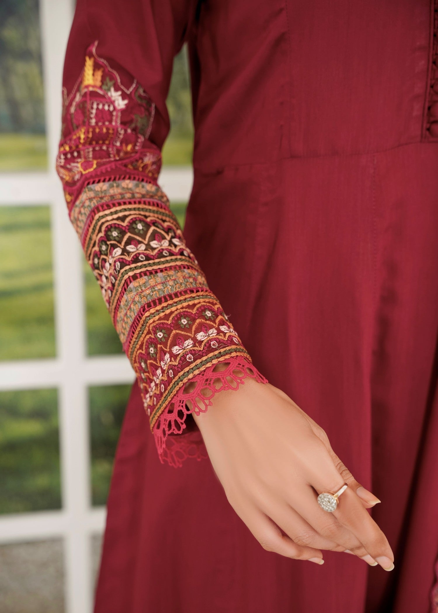 Thread & Weave By Zeplar Viscose Luxe Pret 109 Kurta Set Women 3pcs