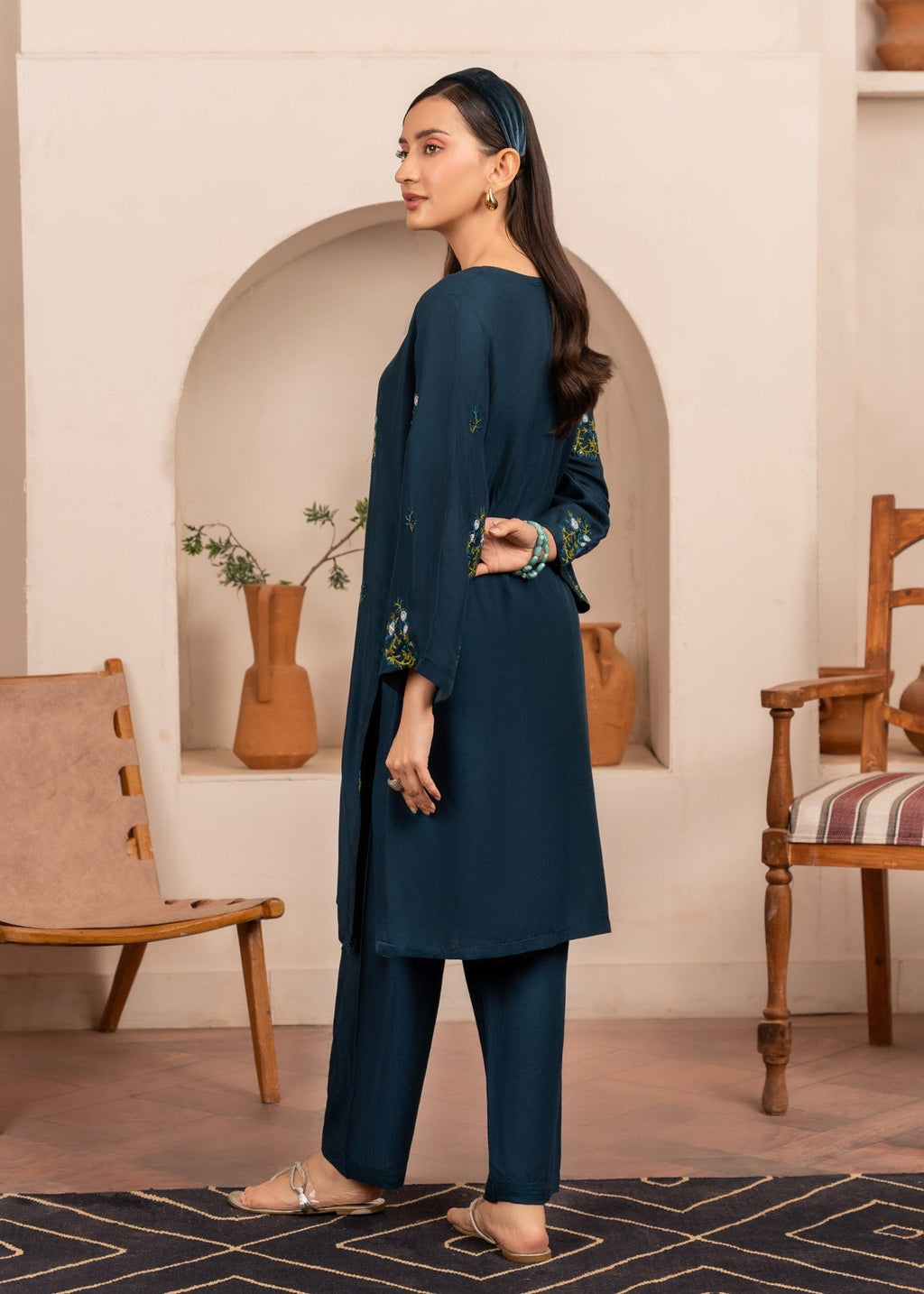 Chaudhary Arts Tulip Embroidered (teal) Women 2pcs