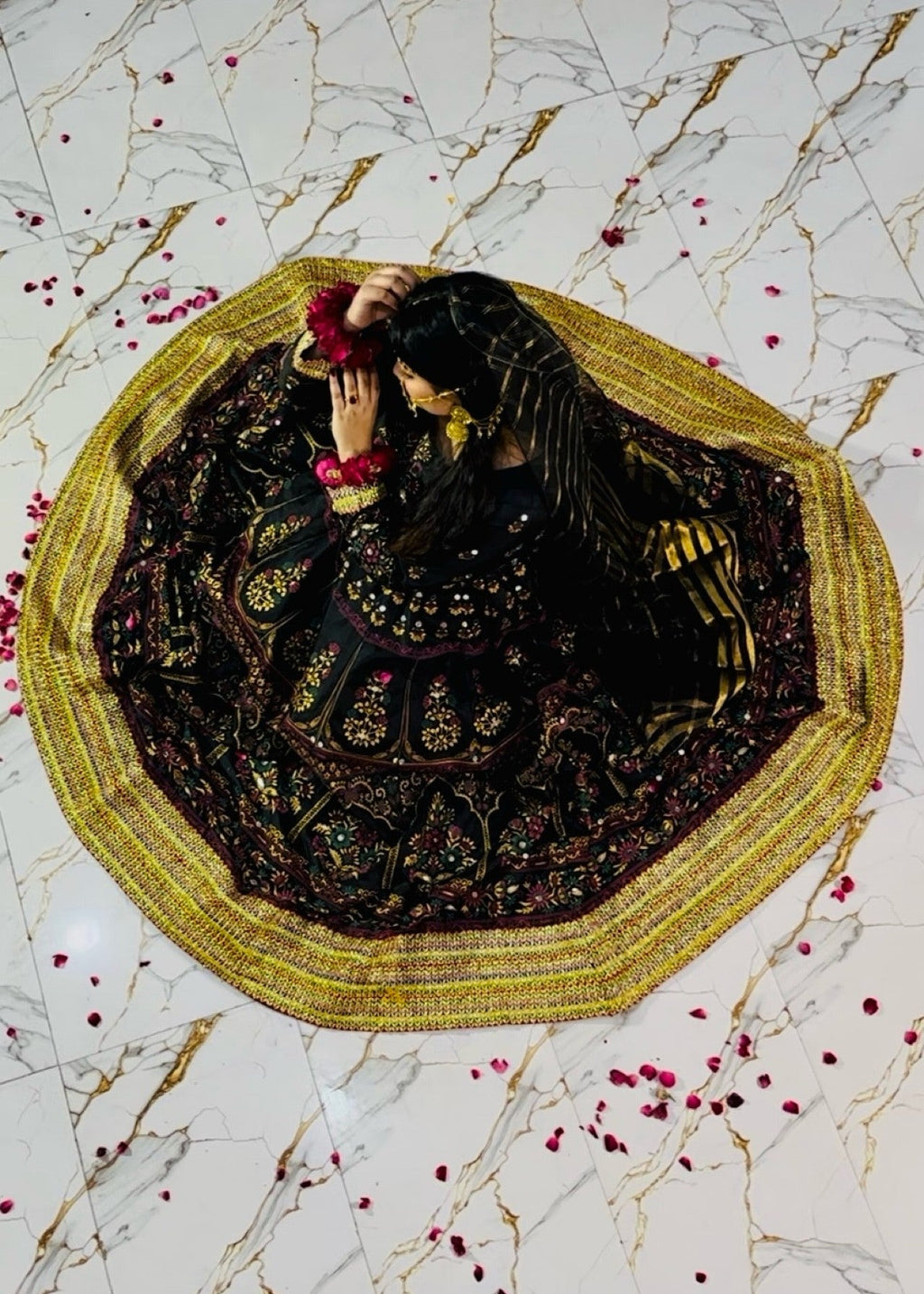 1 Virsapret R7 black new Women 3pcs