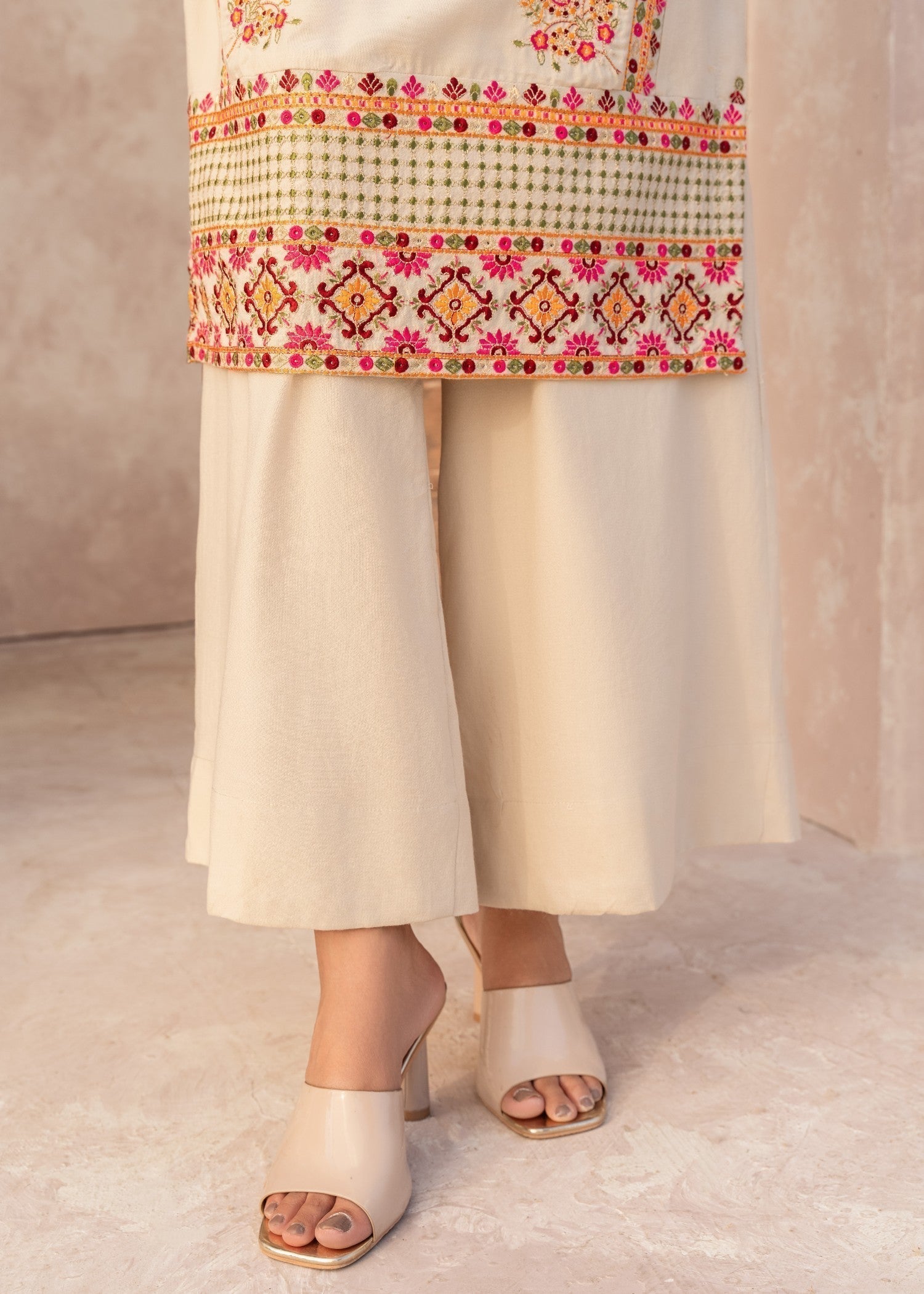 Sahibas By Mirza Dilruba Off White Women 2pcs