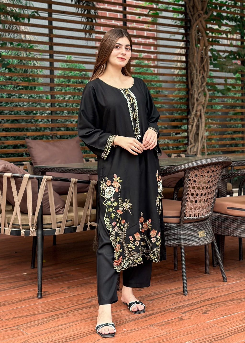 Chaudhary Arts Aneela Embroidered Women 2pcs