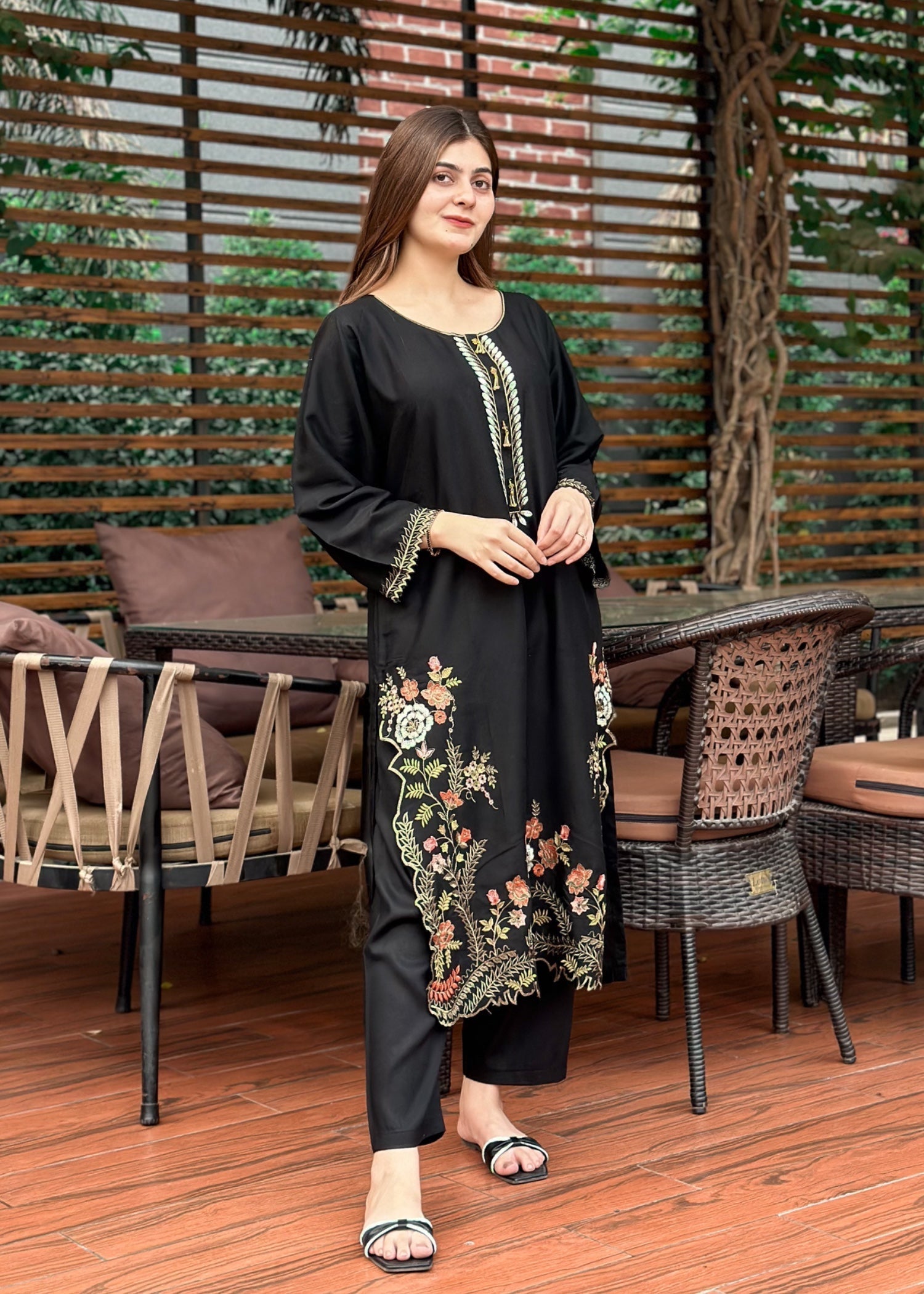 Chaudhary Arts Aneela Embroidered Women 2pcs