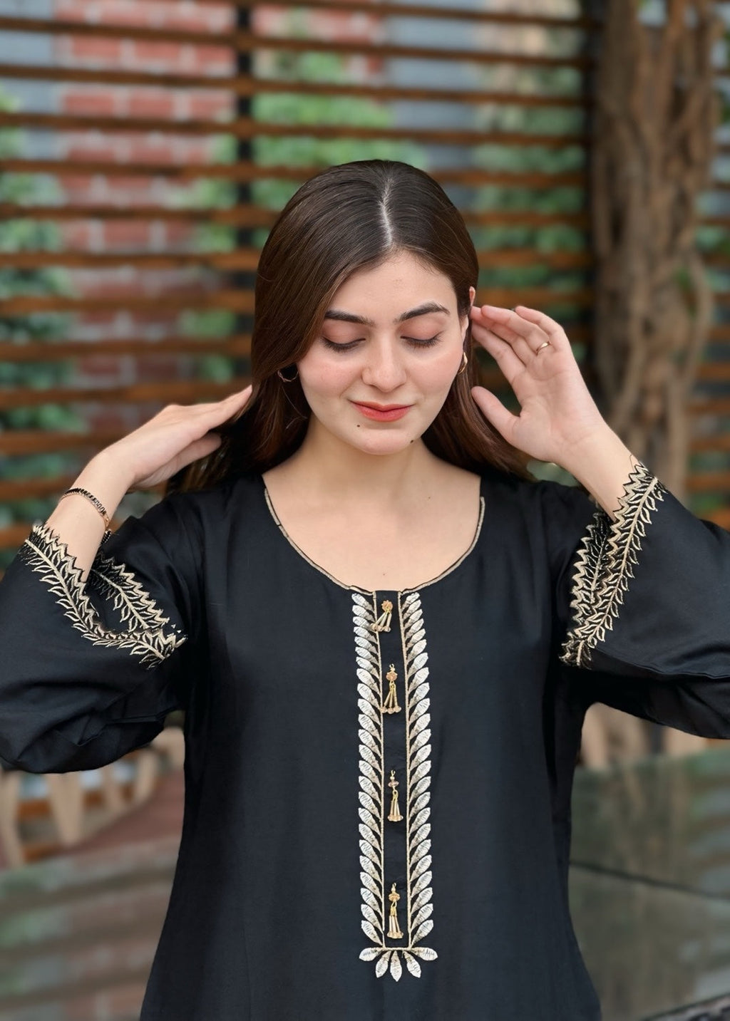 Chaudhary Arts Aneela Embroidered Women 2pcs