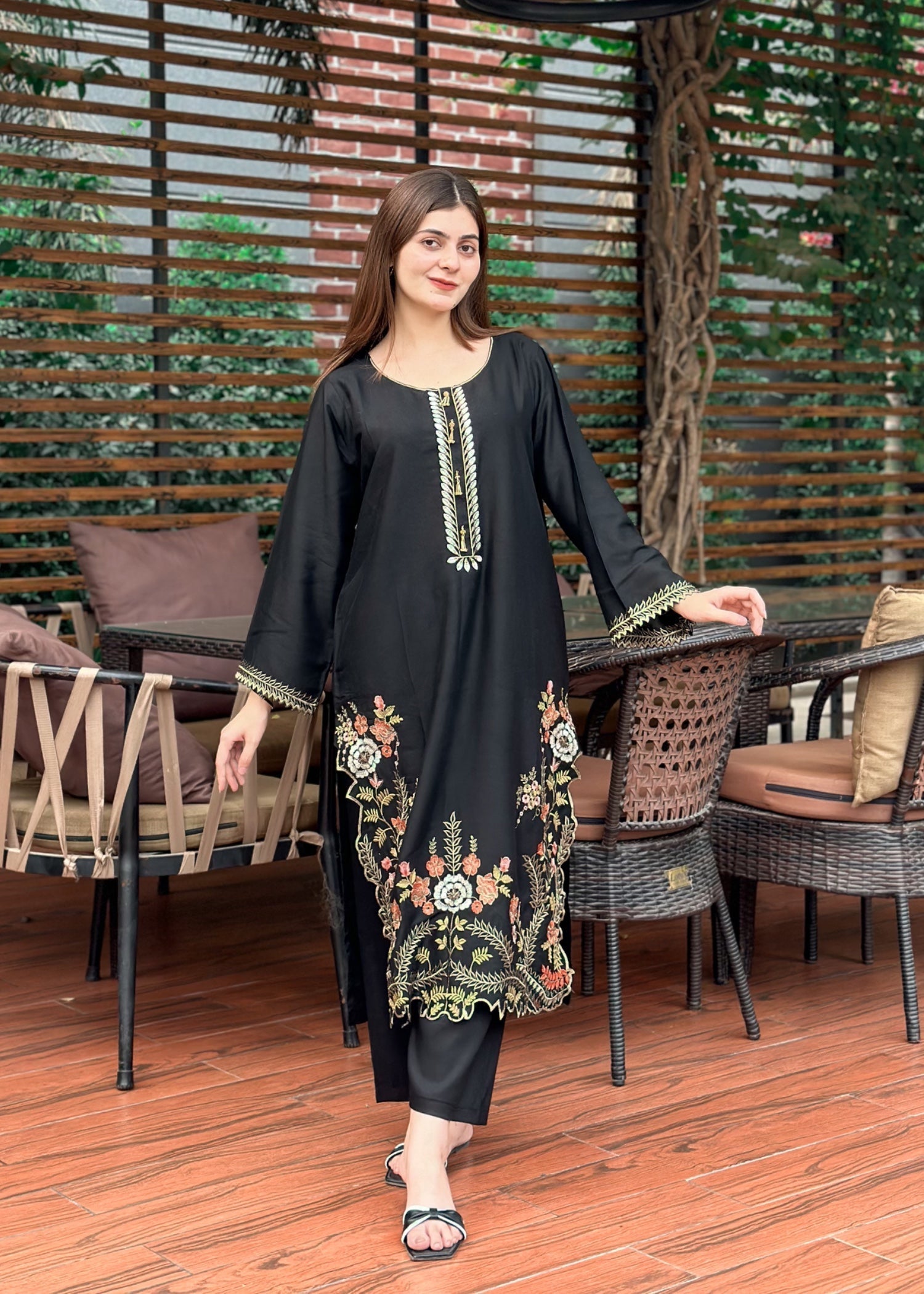 Chaudhary Arts Aneela Embroidered Women 2pcs