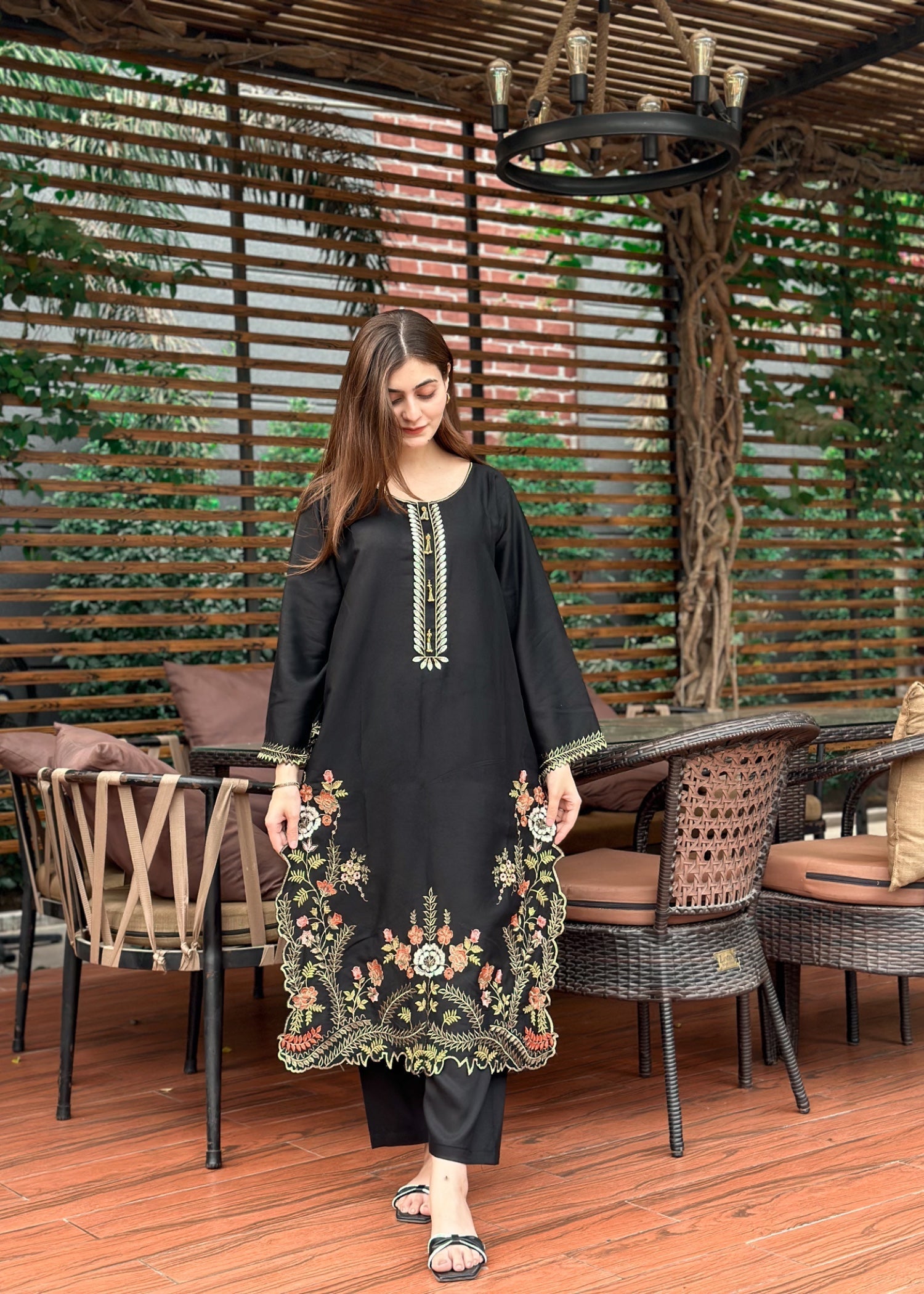 Chaudhary Arts Aneela Embroidered Women 2pcs