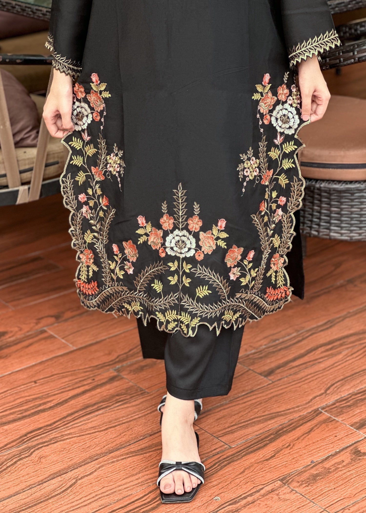 Chaudhary Arts Aneela Embroidered Women 2pcs