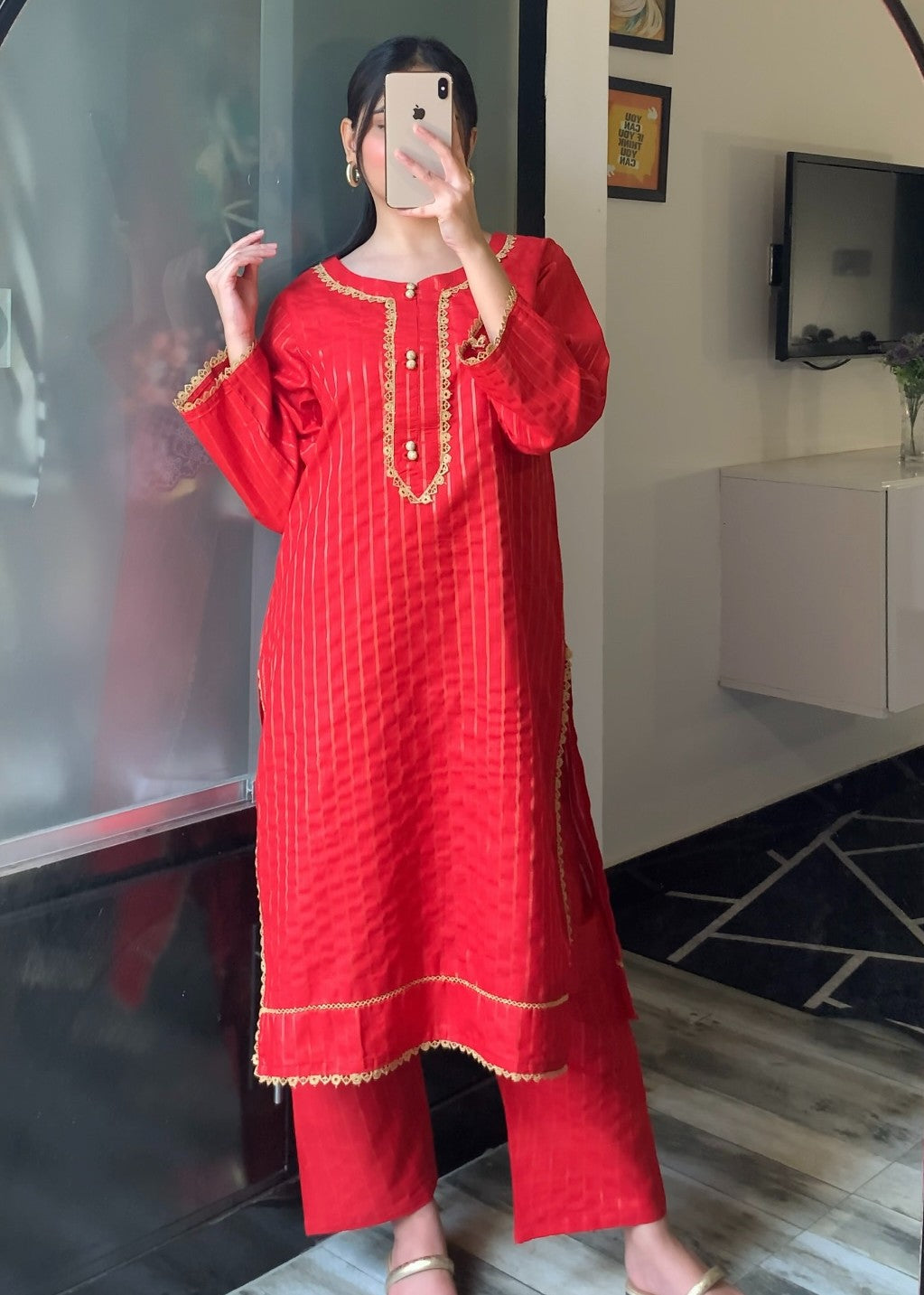 Tawakal Closet Rang Rasiya Khaddar Red Women 2pcs