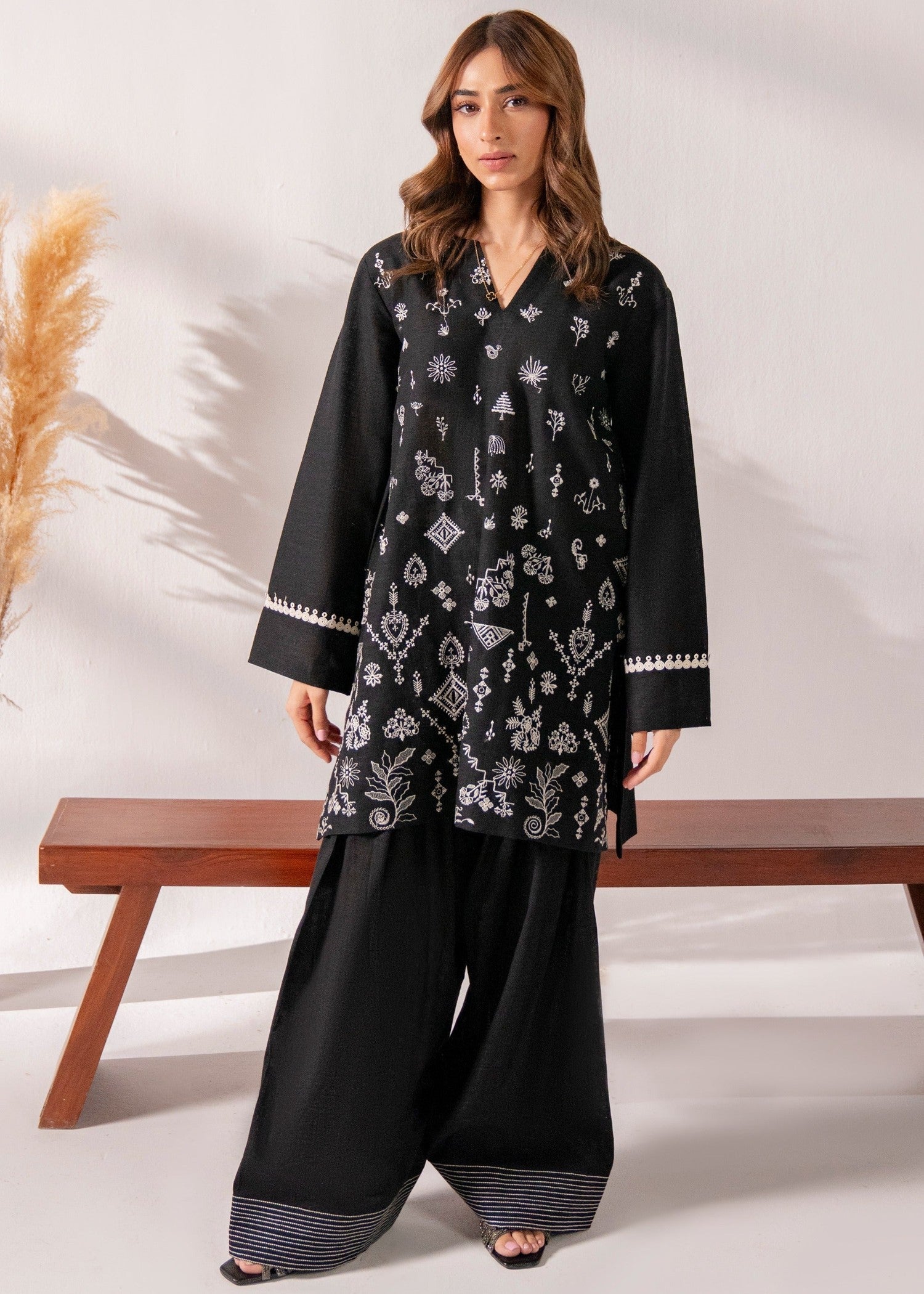 Kiara Cevap Embroidered Women 2pcs