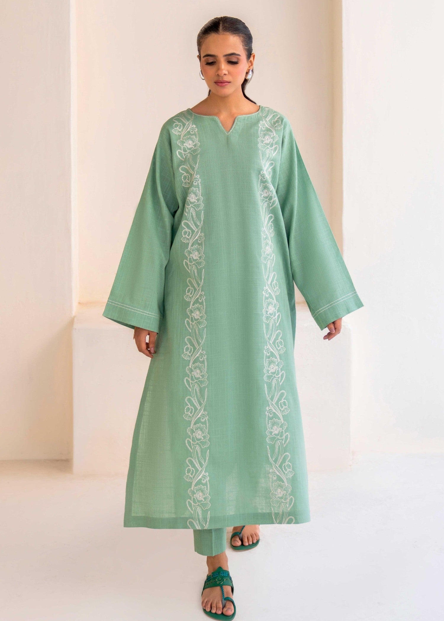 Kiara Ruhsal Embroidered Women 2pcs