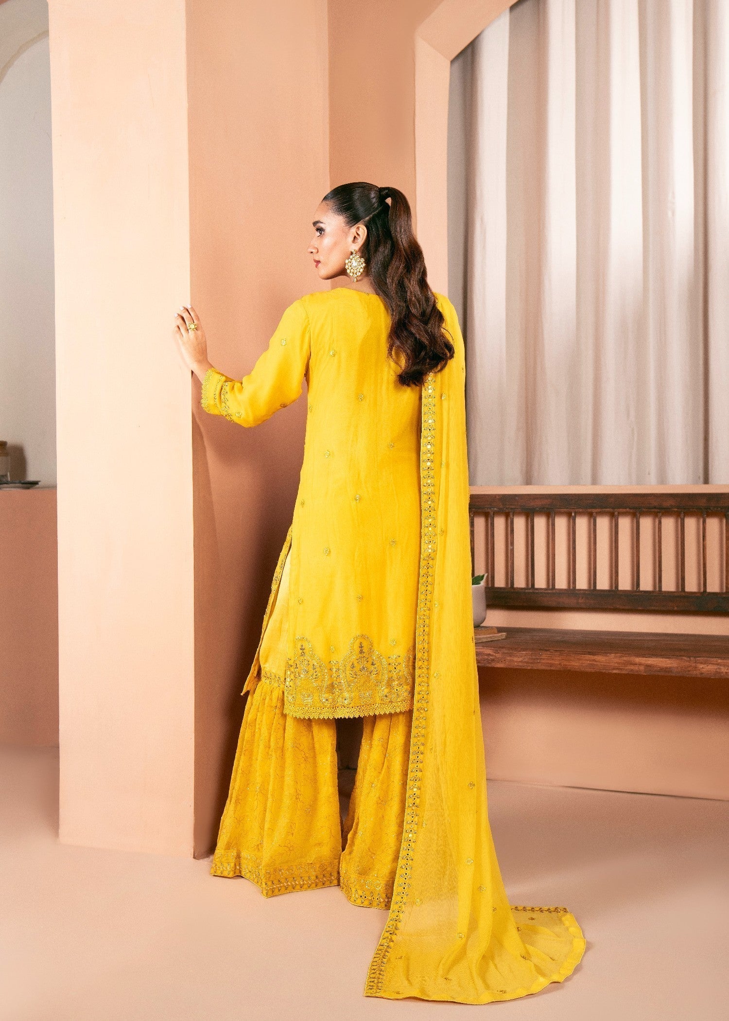 Kaamdar By Nofl Farooq Raagni Women 3pcs