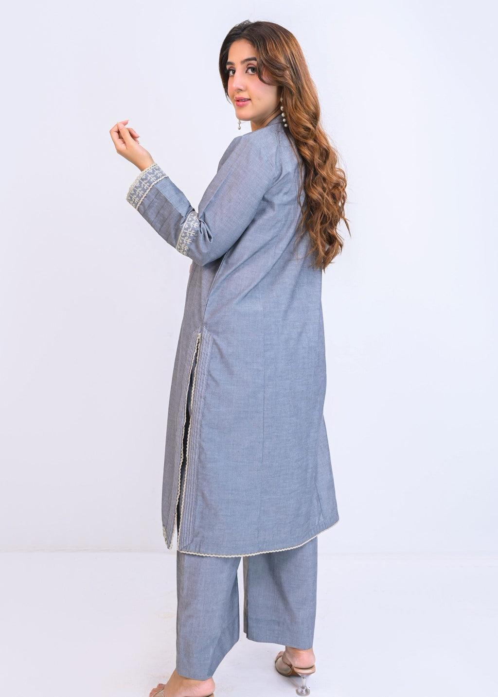 AYLA STUDIO Solid Embroidered Co ord set EAE210102 Fitoor Women 2pcs