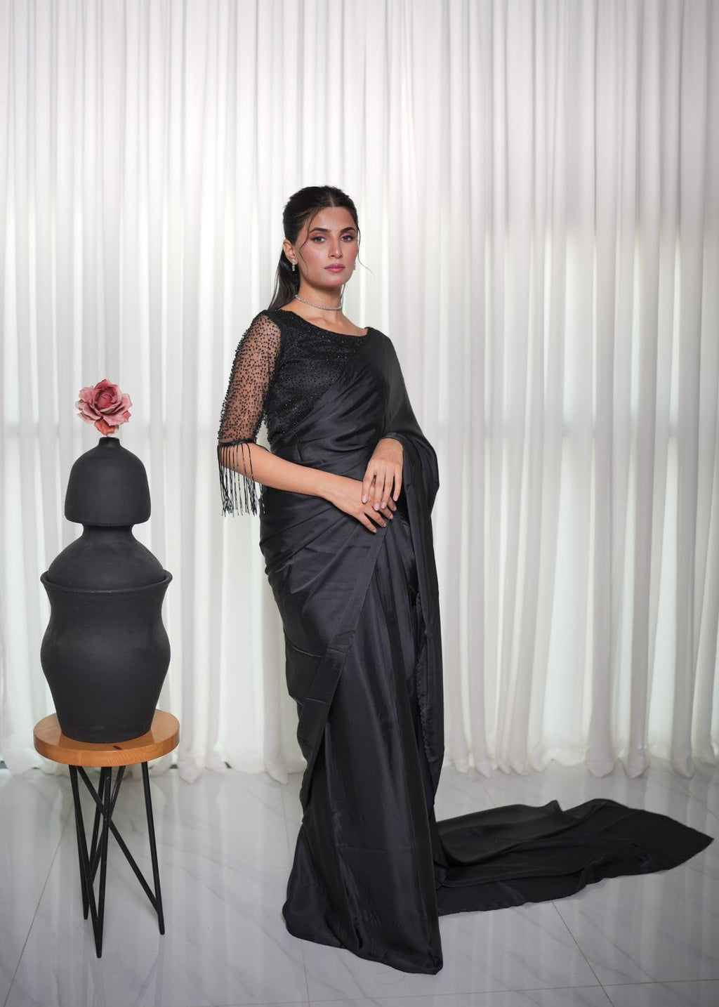 Ripret Black cutdana saree Women 2pcs