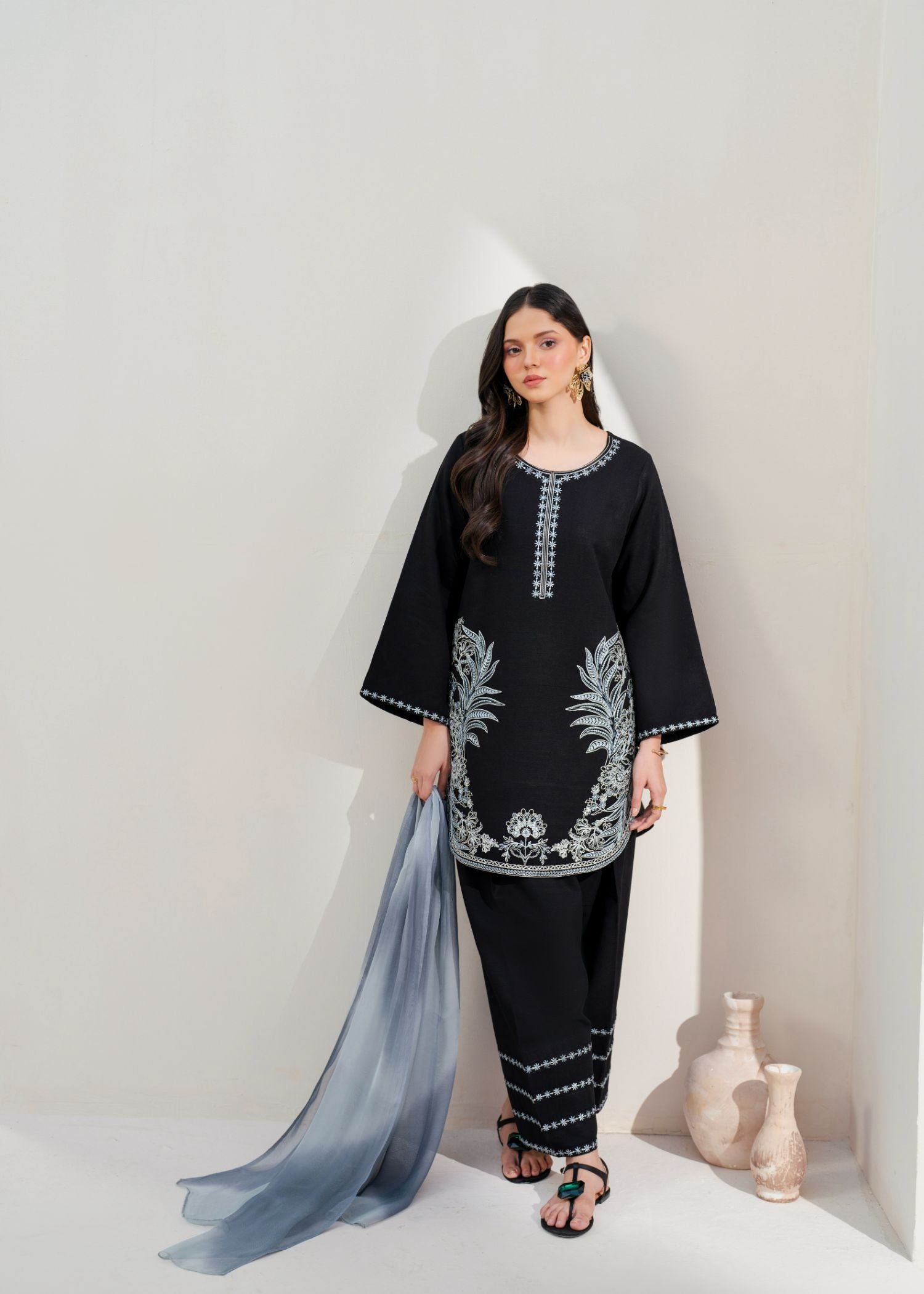 Garnet Clothing Zamal Women 2pcs