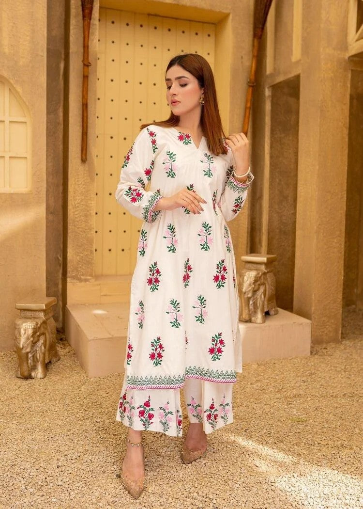 Akhrot Clothing Off White Floral Women 2pcs