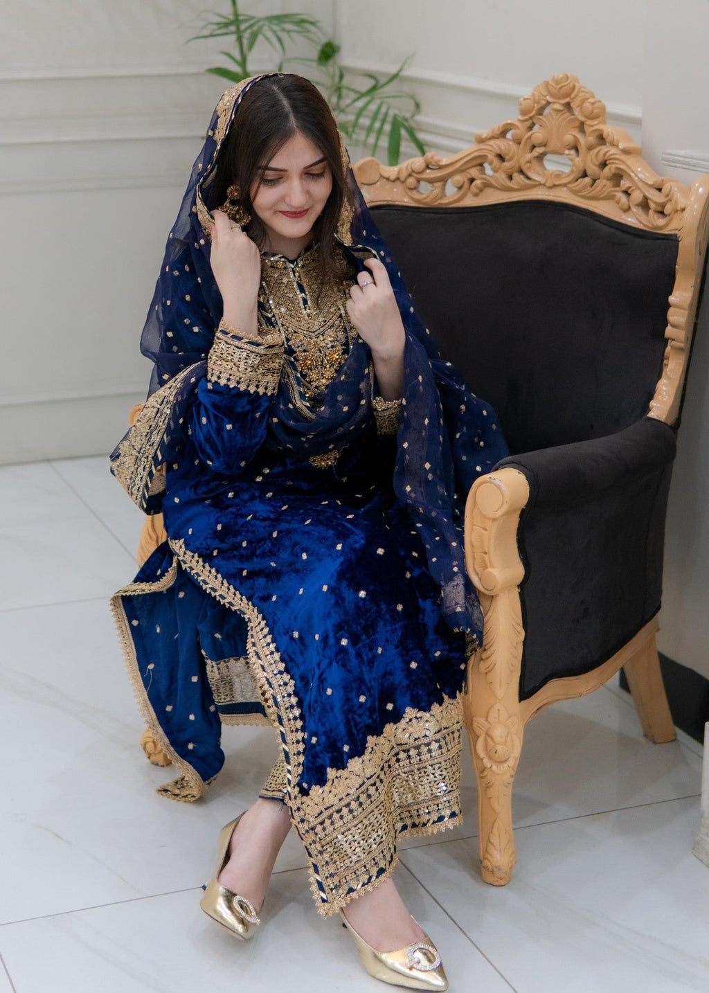 Rangoon Clothing Ishaal Velvetine Women 3pcs