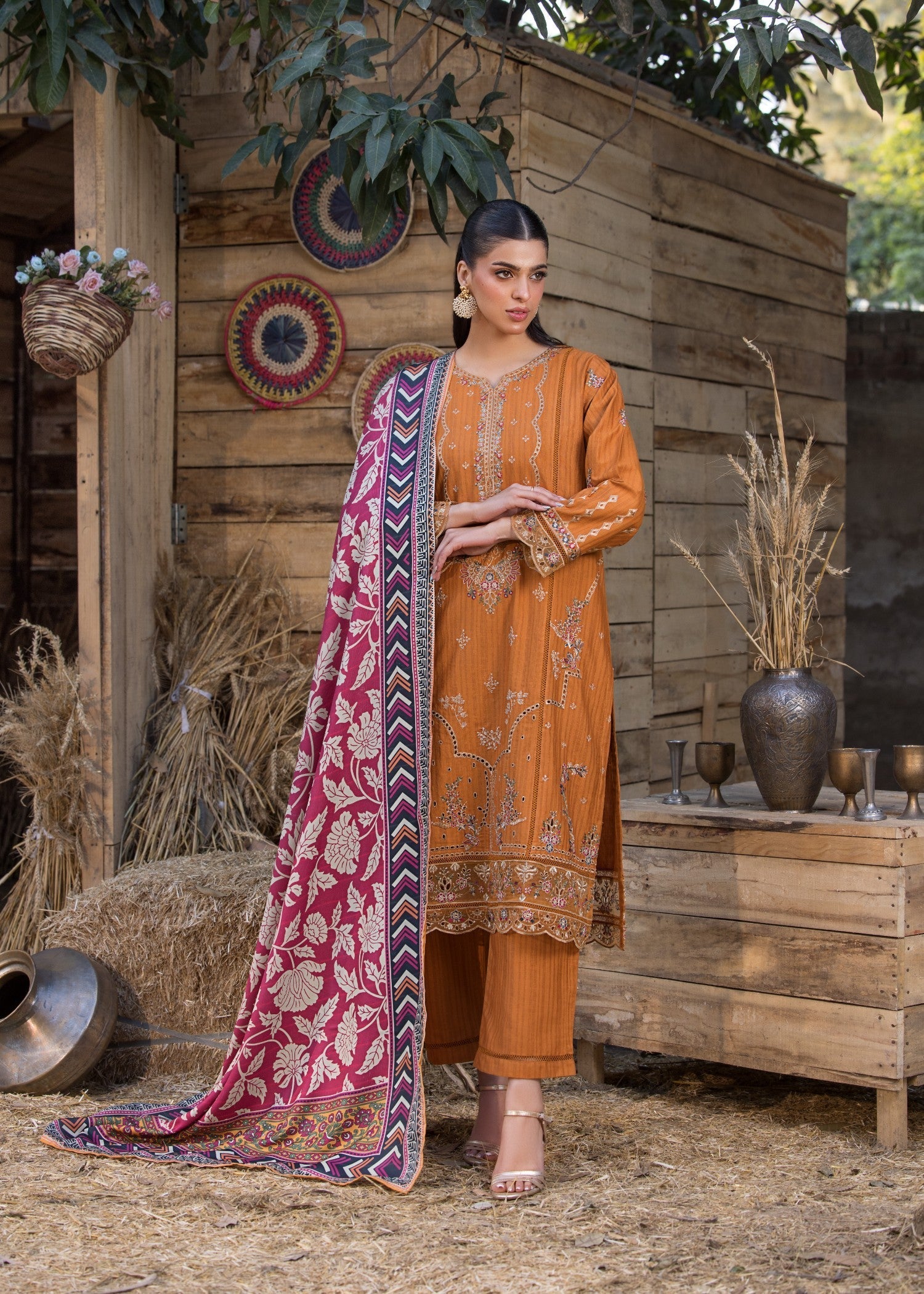 Bin Tayyab Khaddar (BT 113) Stitch Suit Women 3pcs