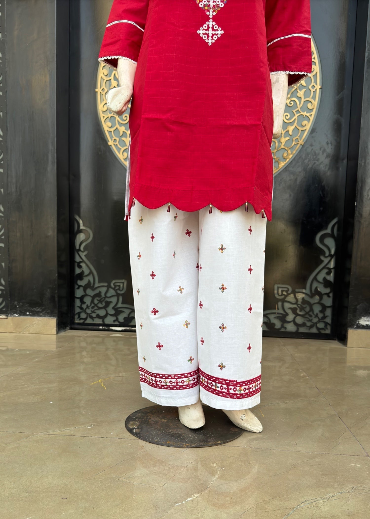 Noir Embroidered Stitched Red 52 Women 3pcs