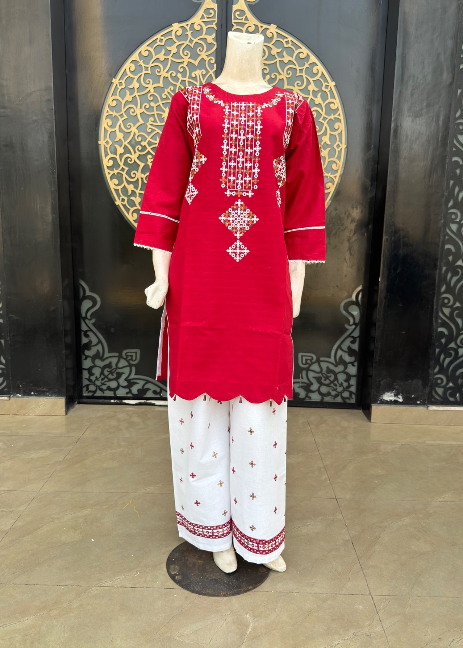 Noir Embroidered Stitched Red 52 Women 3pcs