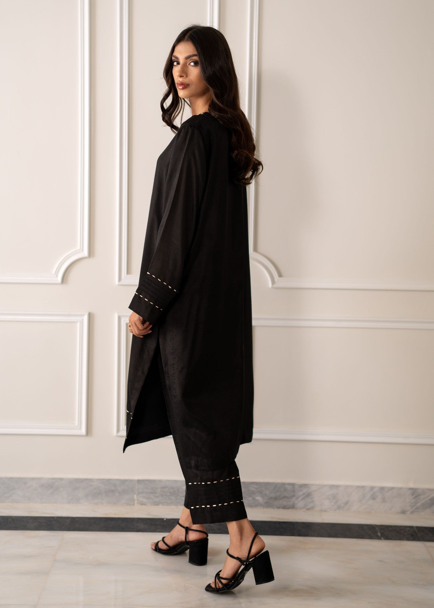Iqra Khalid Studio Fuschia Black Women 2pcs