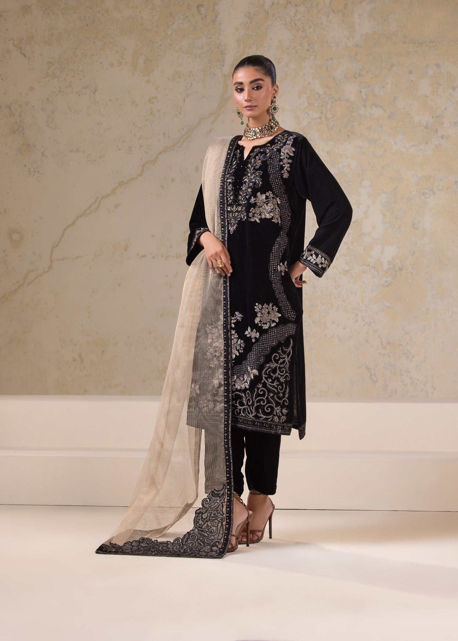 Bin Tayyab Embroidered Velvet BT 3971 Black Women 3pcs