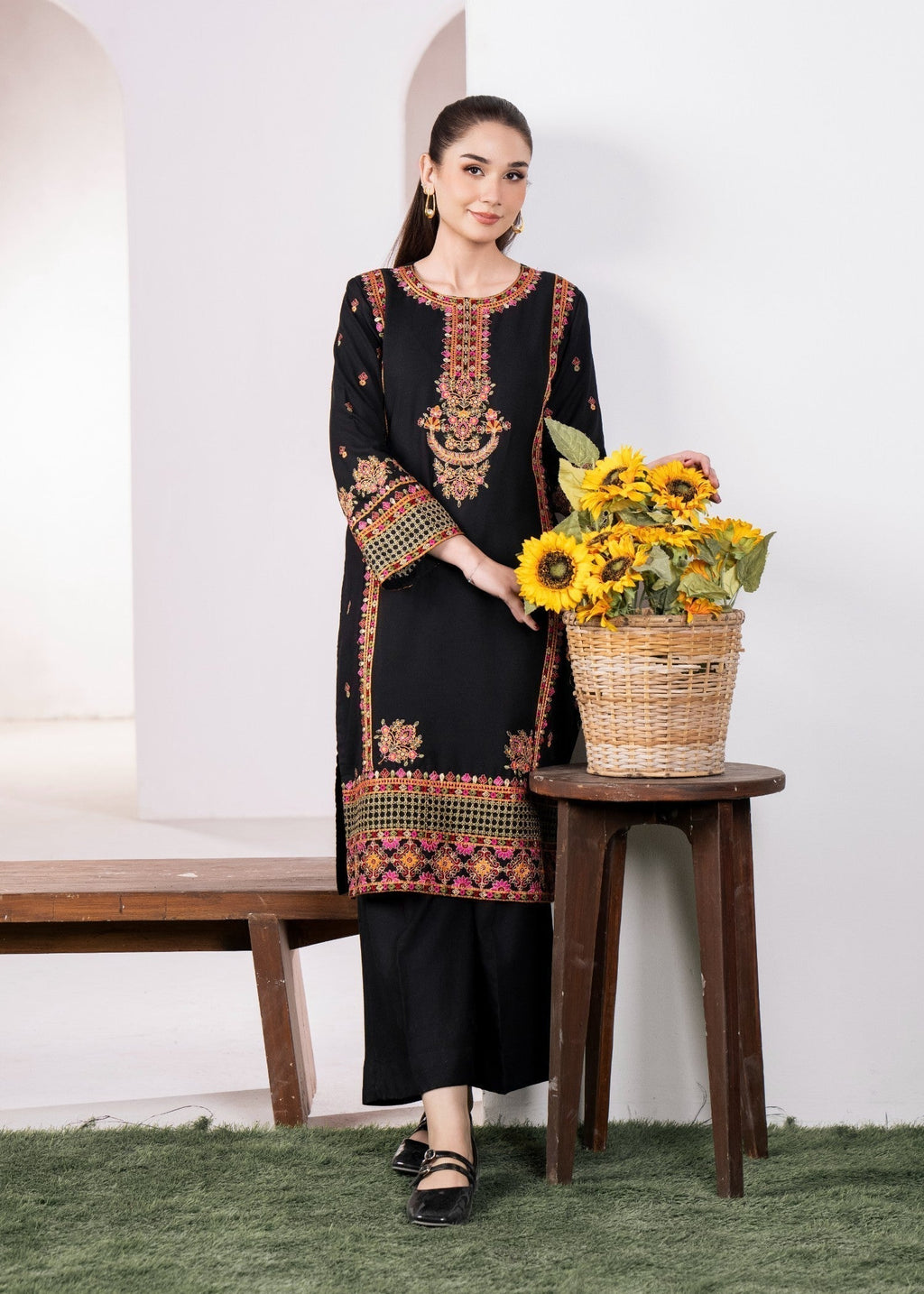 Sahibas By Mirza Dilruba Black Women 2pcs