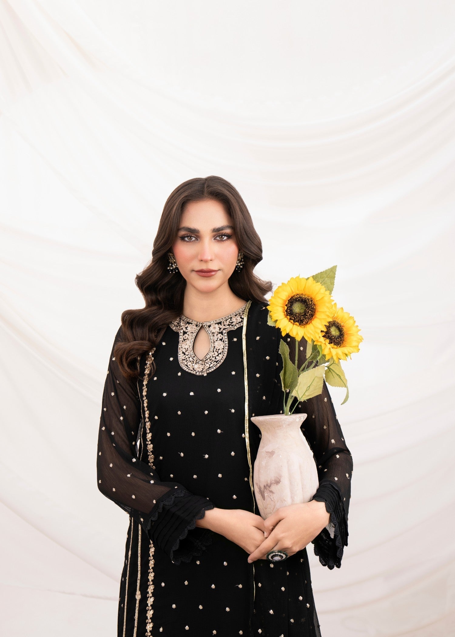 Agha Jaan Zarnish Women 3pcs