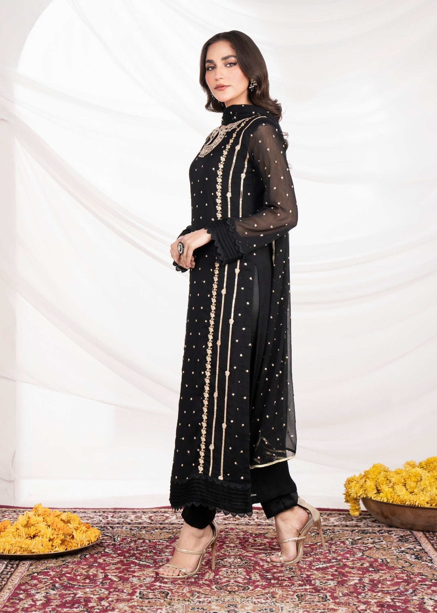 Agha Jaan Zarnish Women 3pcs
