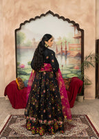 Costumo Zarak Women 3pcs