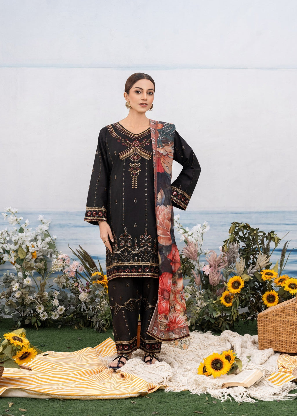 Fatima Noor’S Collections Psd 12 1 Women 3pcs