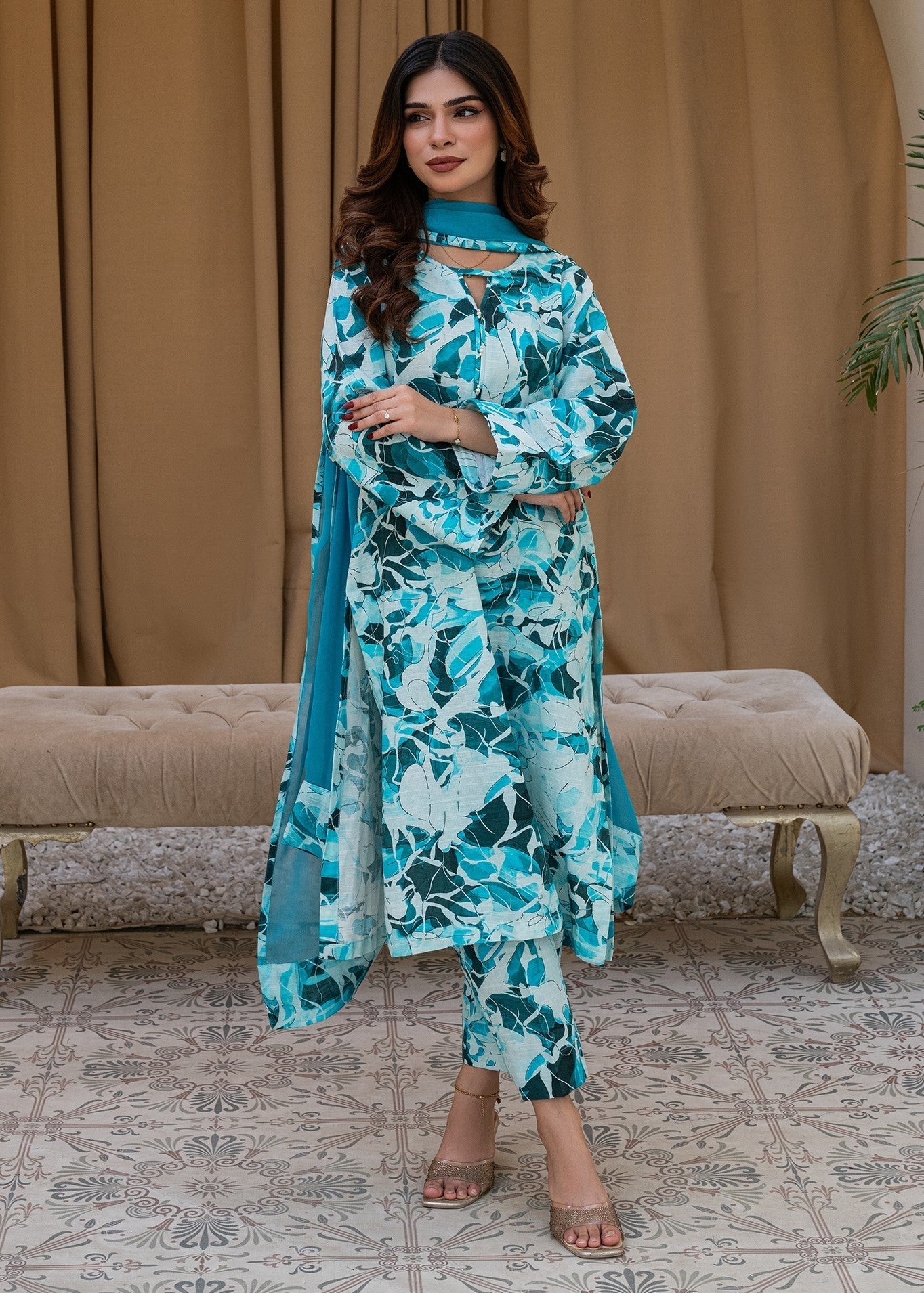 Rangeen Floret Majesty Set Women 2pcs