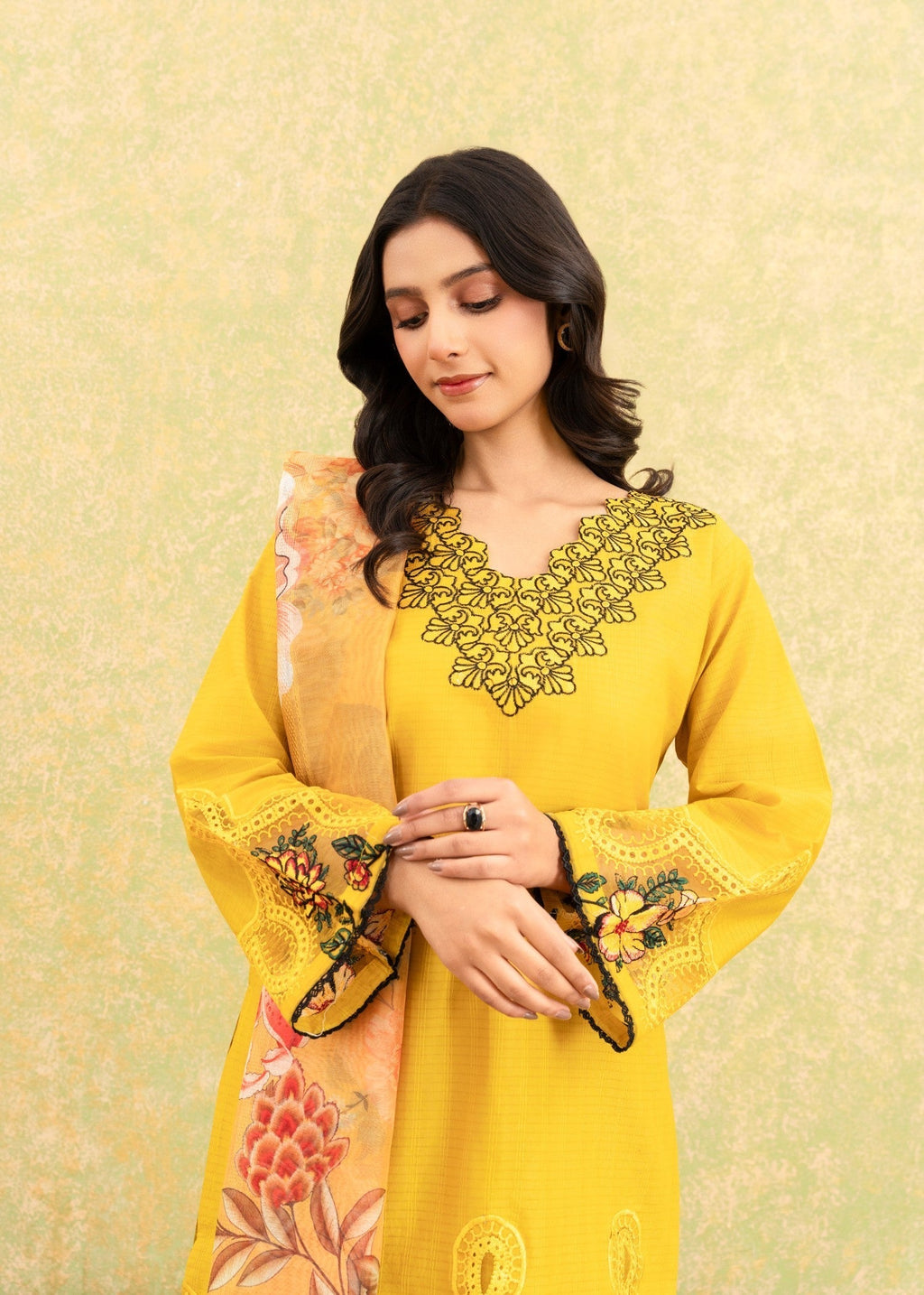 Fatima Noor’s Psd 20 2 Women 3pcs