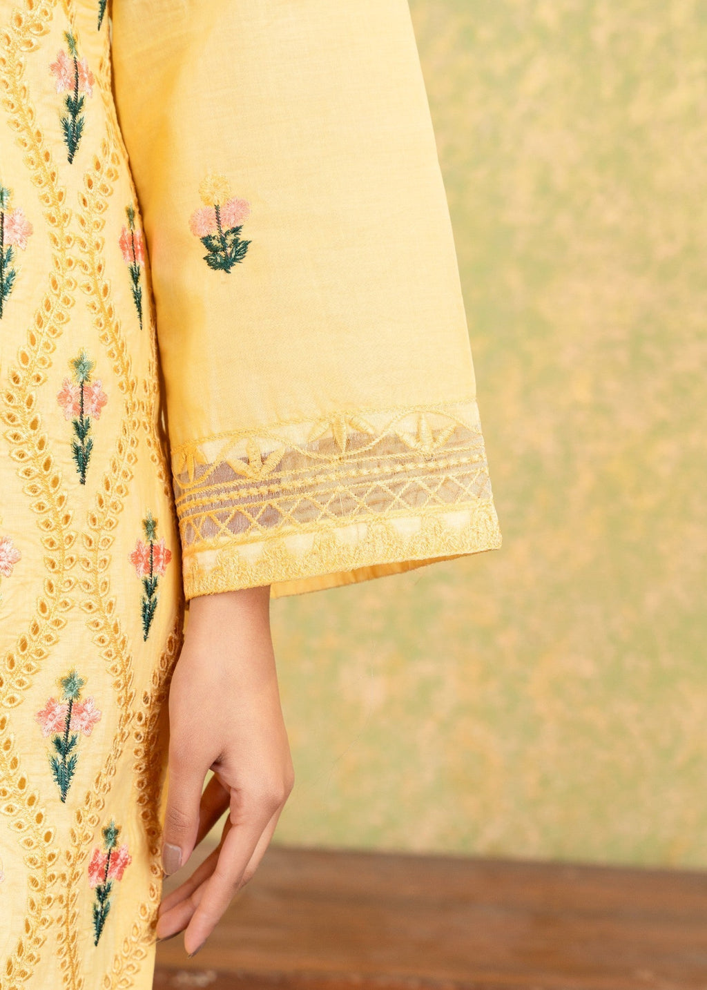 Fatima Noor’s Psd 17 3 Women 3pcs