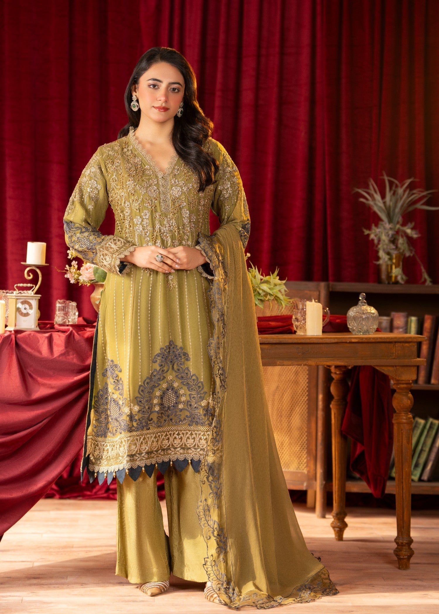 Pehnawa Fashion GOLDISH CHIFFON Women 3pcs
