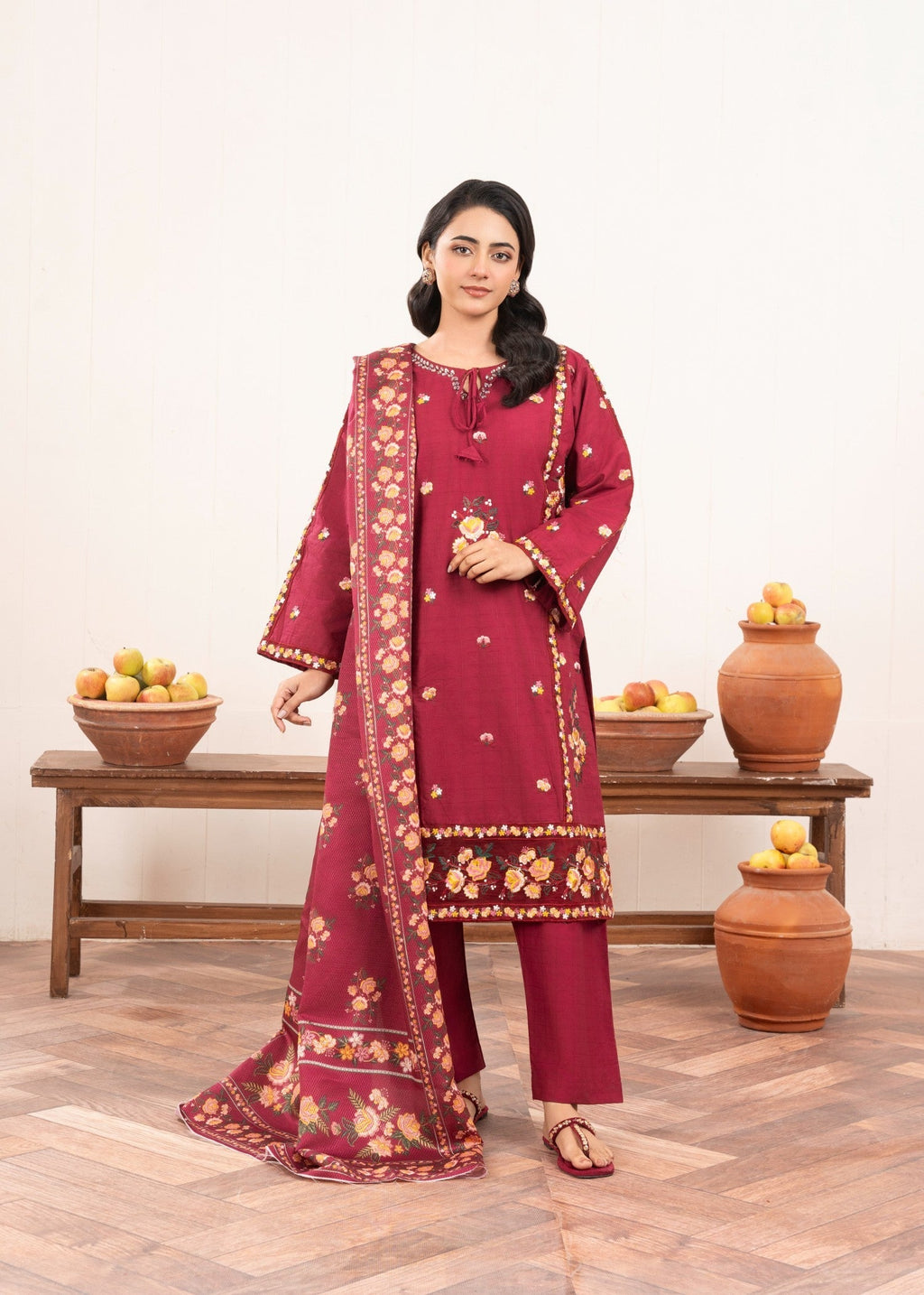 Fatima Noor’s Bi 001 5 Women 3pcs