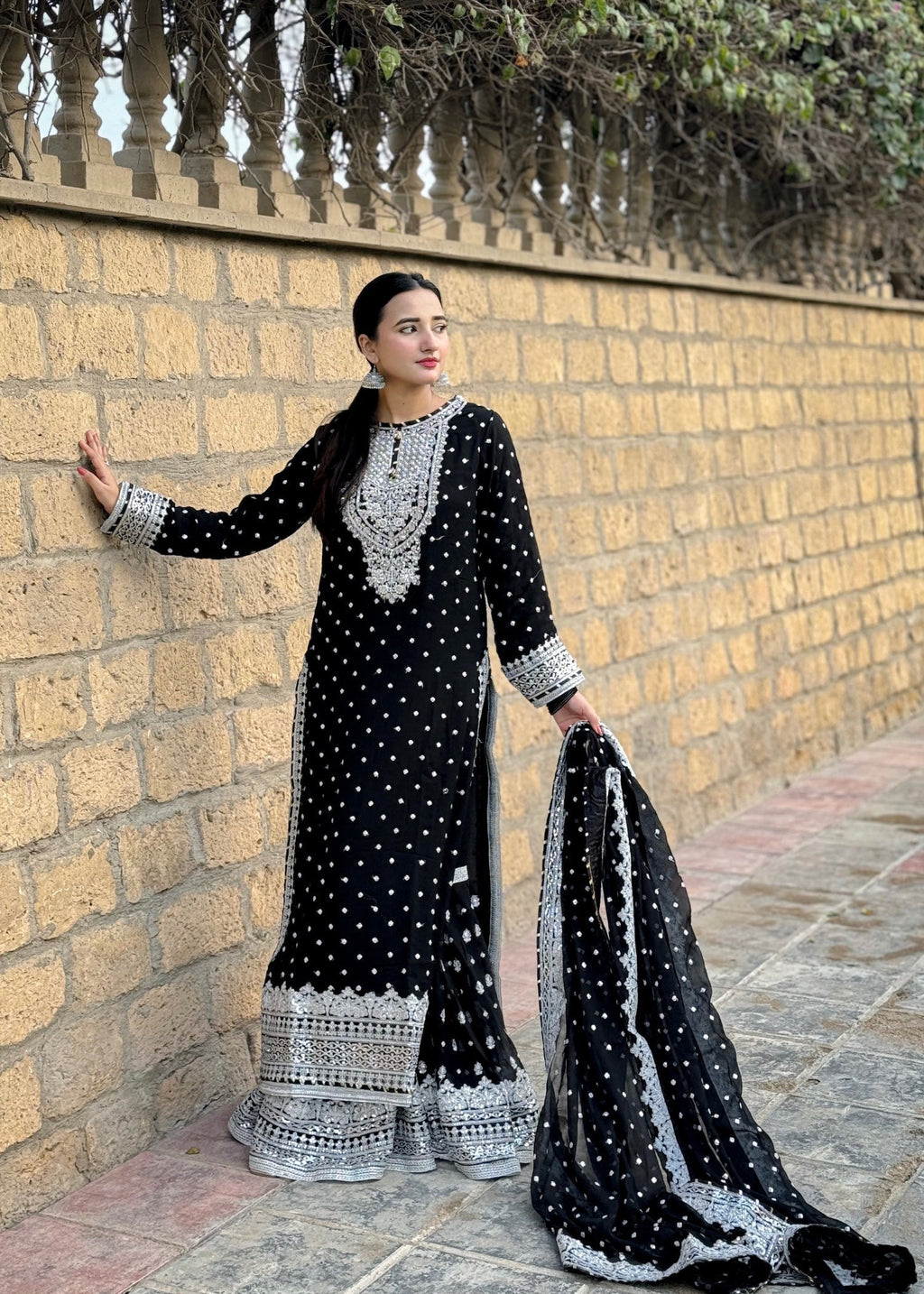Suits By Sadia Sajalali gharara black Women 3pcs