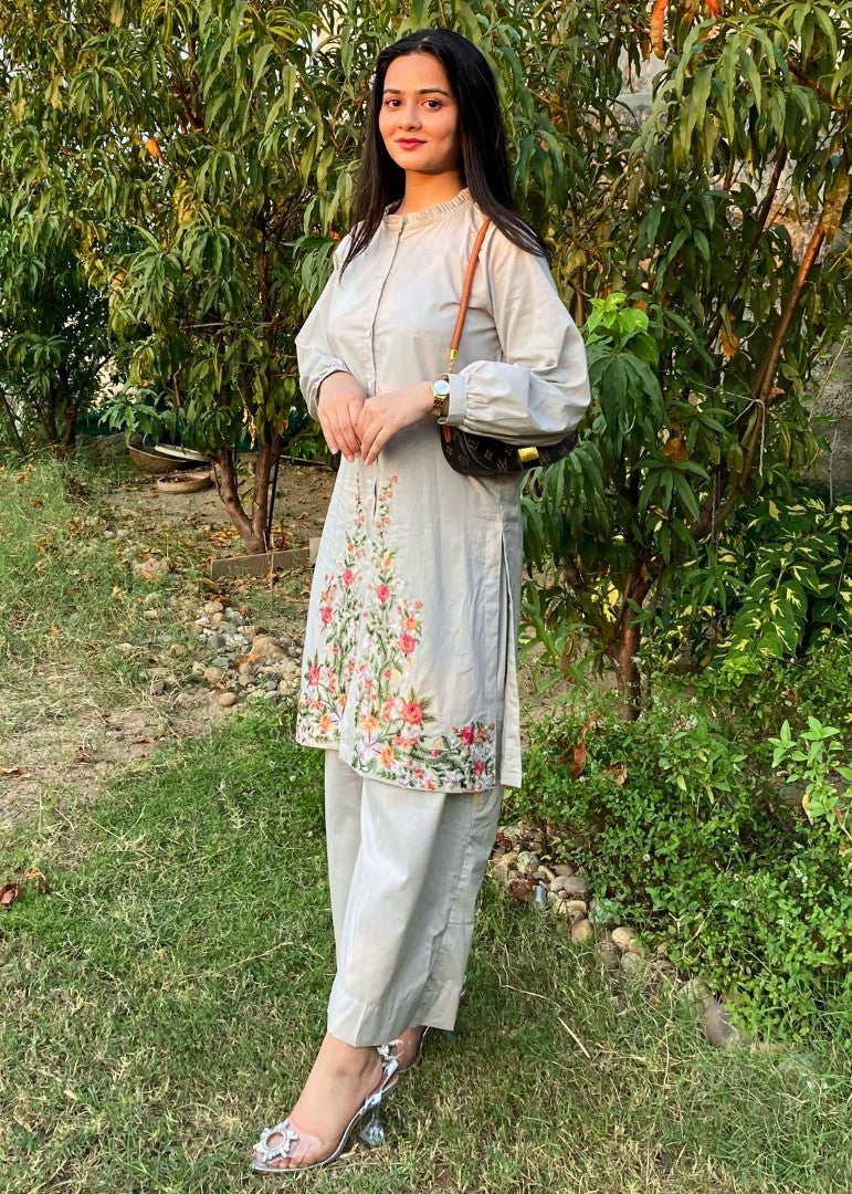 Haya'S Creation Embroidered Light Grey Lawn Short Dress Women 2pcs