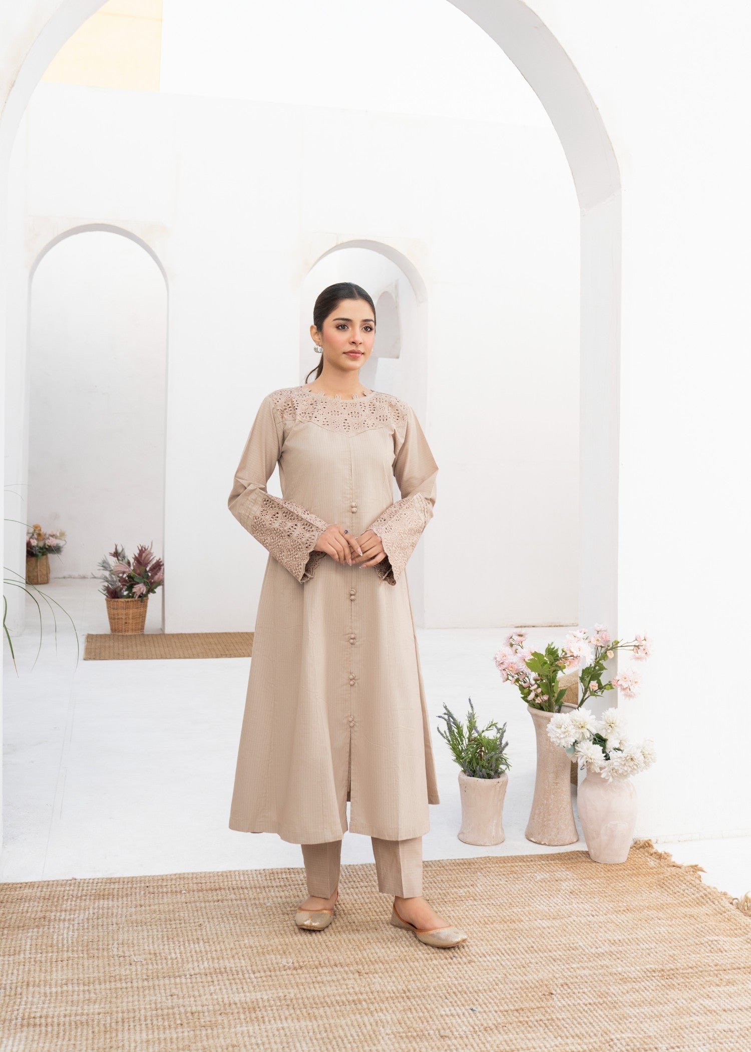 Dada Potta Stitched Beige Cambric Cotton Women 2pcs