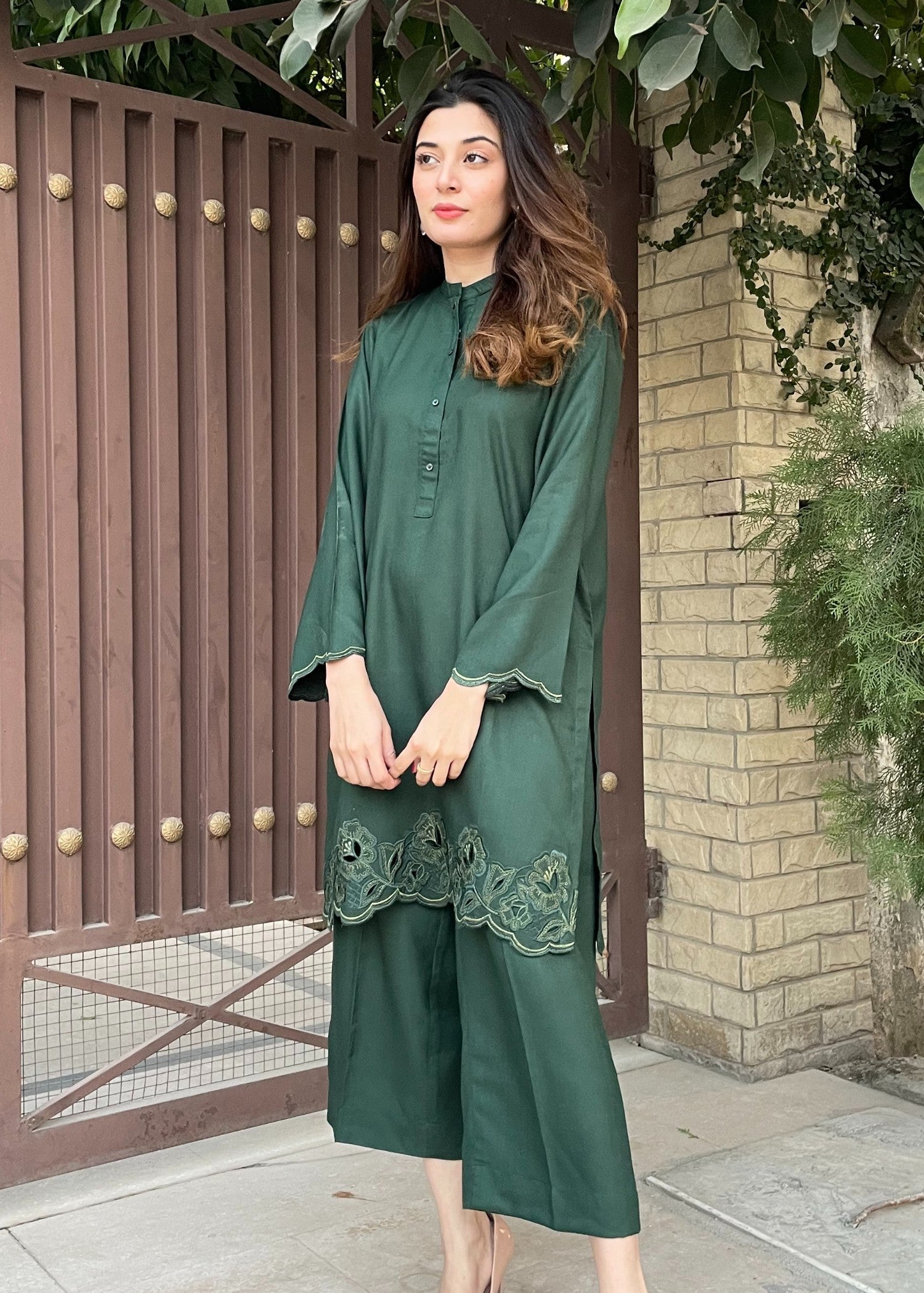 Aks-e-Jahan Emerald Suit Women 2pcs