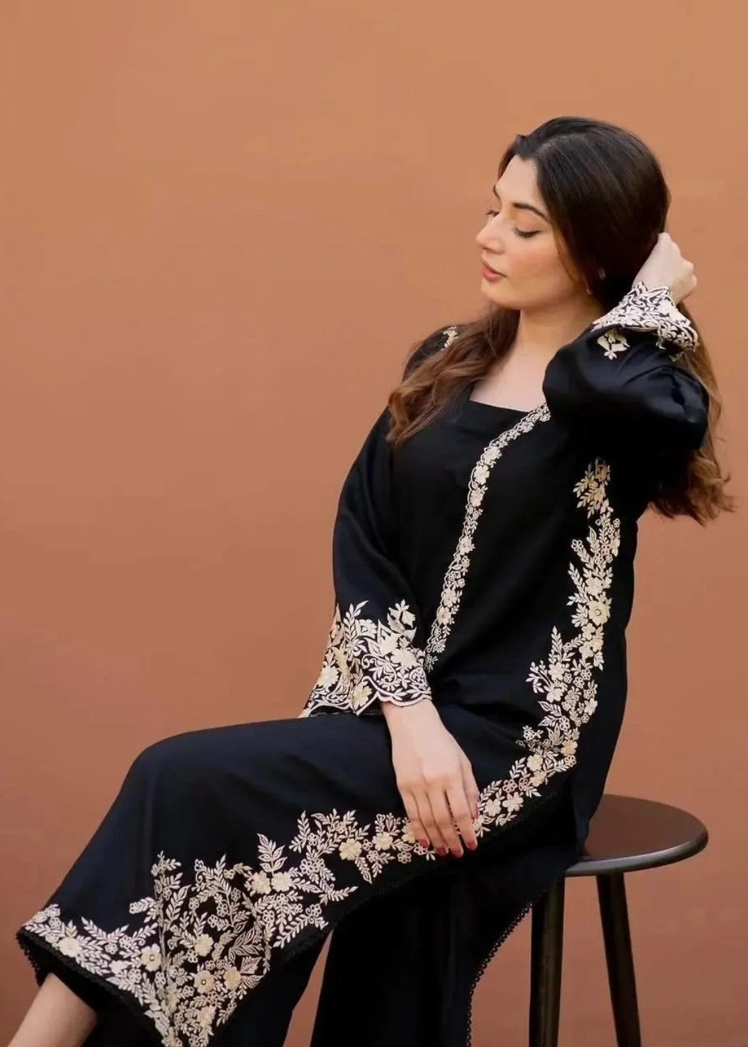 Chaudhary Arts Black Eyed Embroidered Women 2pcs