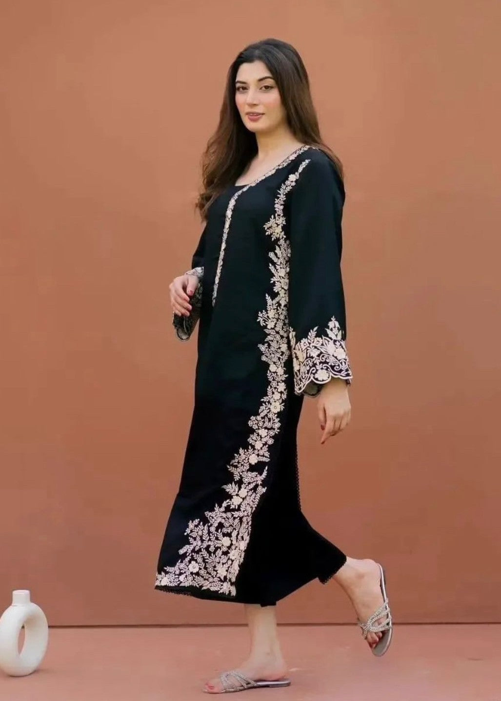 Chaudhary Arts Black Eyed Embroidered Women 2pcs