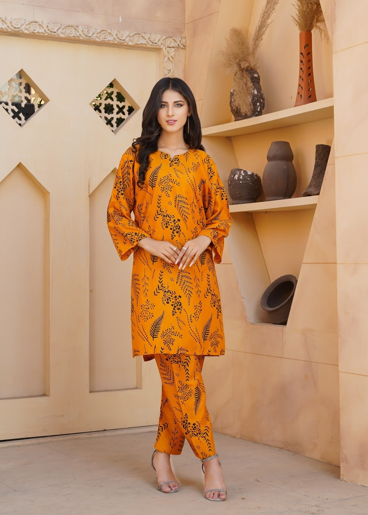 Hamna Kalim Rahat Two Piece: Linen Outfit with Floral Printing Women 2pcs