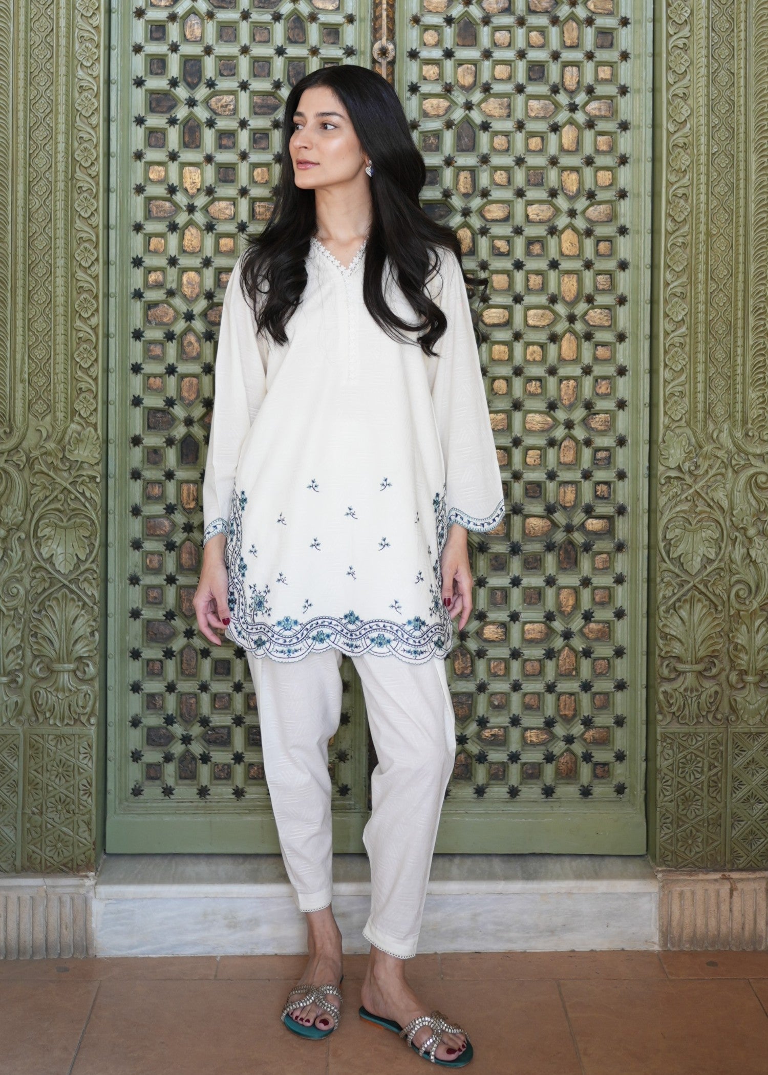 Sahar Dove’s Grace Women 2pcs