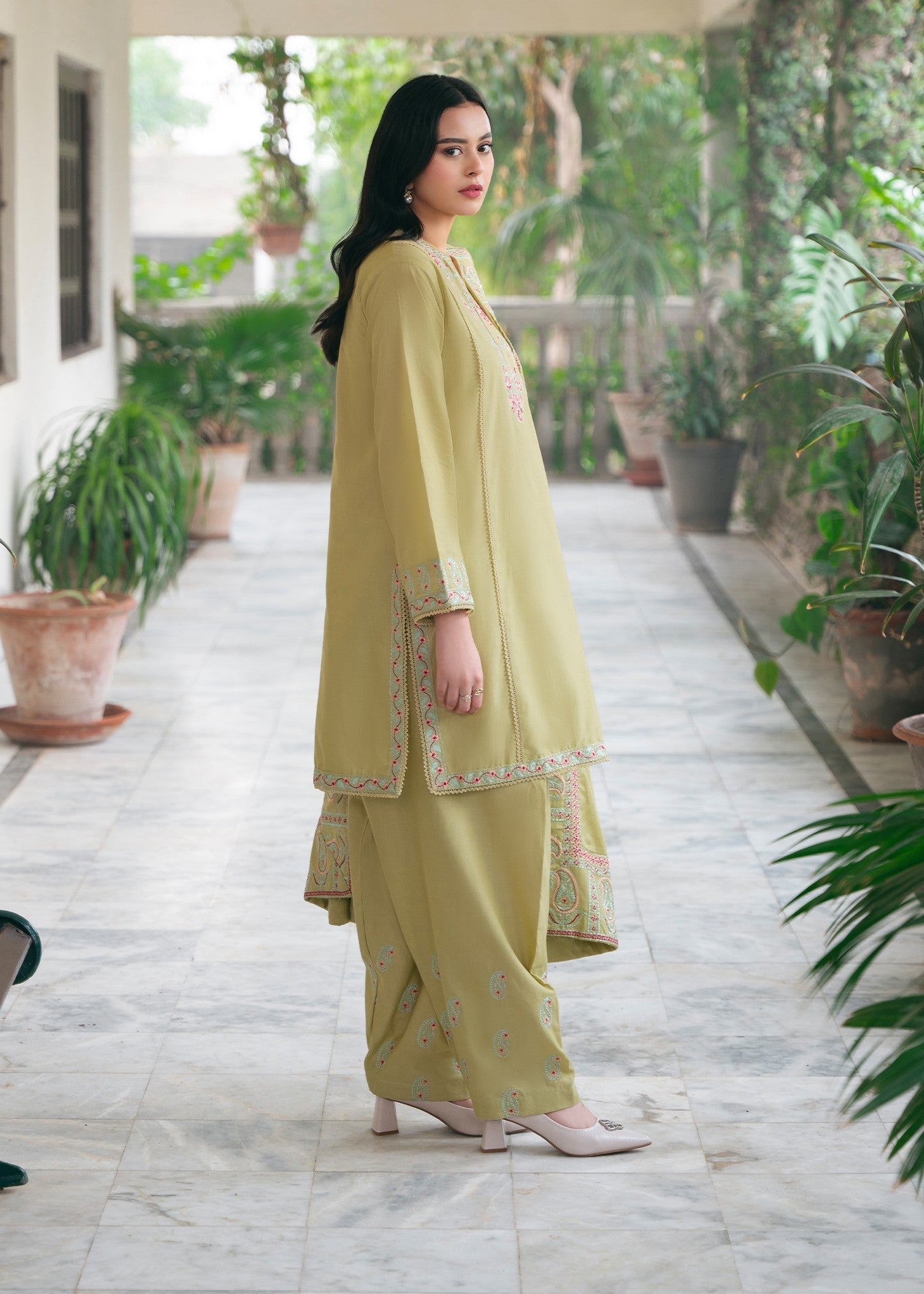 Mannat Eira Women 2pcs